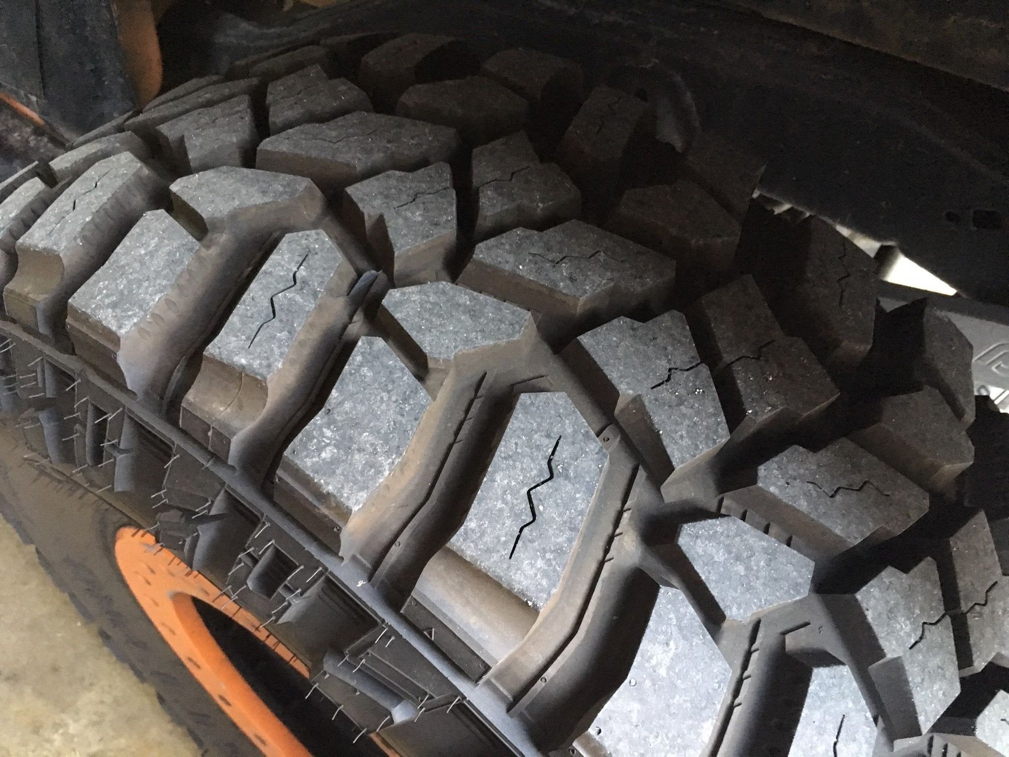 2012 Jeep Wrangler - Feeler - Looking to Sell 2012 JKU - Used - VIN 49238409j3fjfh2f0 - 66,000 Miles - 6 cyl - 4WD - Automatic - SUV - Orange - Davenport, IA 52803, United States