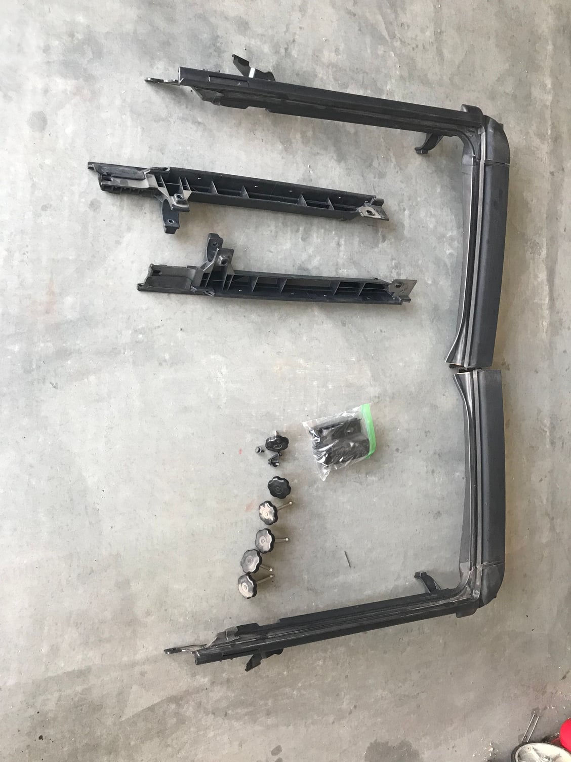 Exterior Body Parts - Complete 4dr Soft Top - Used - 2016 to 2018 Jeep Wrangler - Menifee, CA 92584, United States