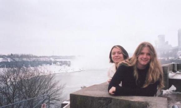 Girls @ Niagara Falls