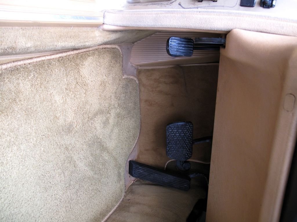 1985 Mercedes-Benz 300TD - Very nice 1985 W123 300TD, always garaged looking for a good home. - Used - VIN WDBAB93C7FF038211 - 175,723 Miles - 5 cyl - 2WD - Automatic - Wagon - Gold - Burlington, WA 98233, United States