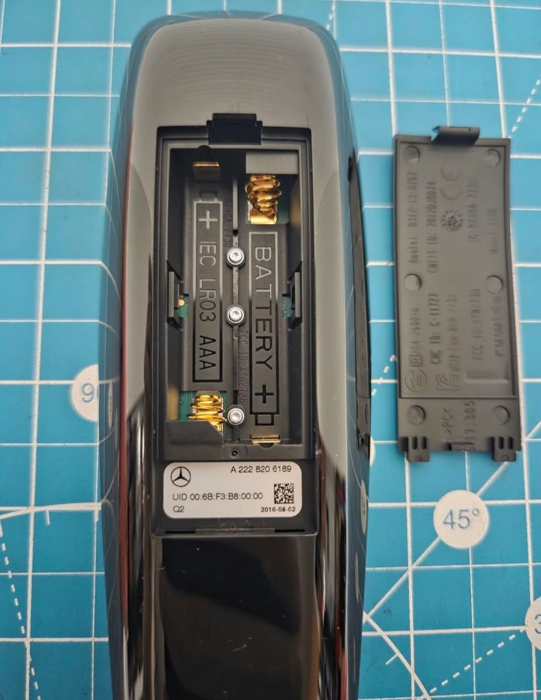 Accessories - Mercedes-Benz Maybach s550 s600 s560 s650 DVD OEM  Remote Control 2016-2020 - New - 2016 to 2020 Mercedes-Benz Maybach S650 - 2016 to 2020 Mercedes-Benz Maybach S600 - 2016 to 2020 Mercedes-Benz Maybach S550 - Los Angeles, CA 90212, United States