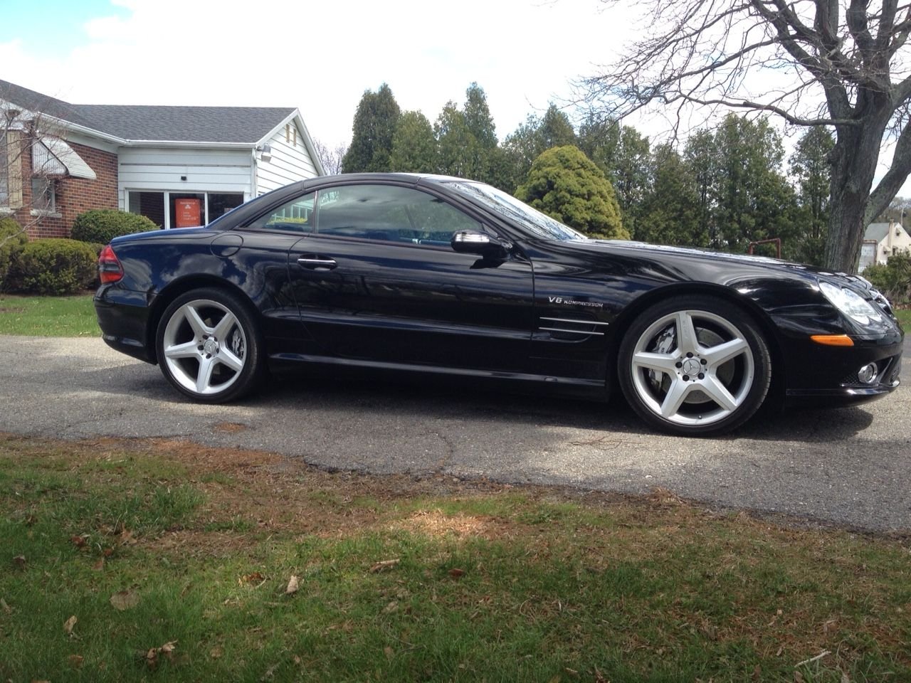 2008 Mercedes-Benz SL55 AMG - 2008 SL55AMG.  Black with black leather.  79,404 mi. - Used - VIN WDBSK72F38F138149 - 8 cyl - 2WD - Automatic - Convertible - Black - Drums, PA 18222, United States