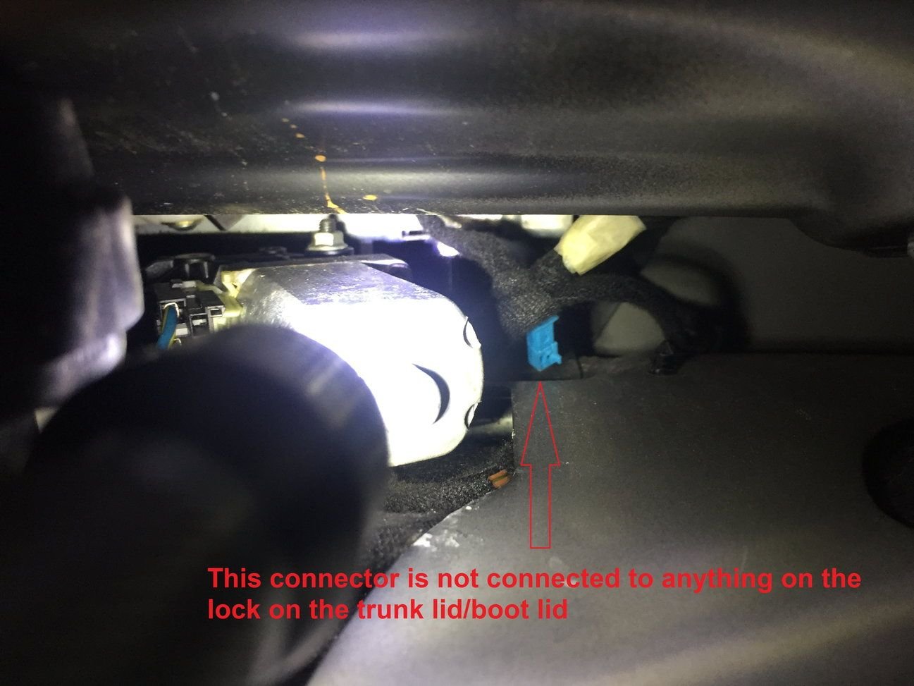 SL/R230 How to replace the microswitch for the manual opening use the