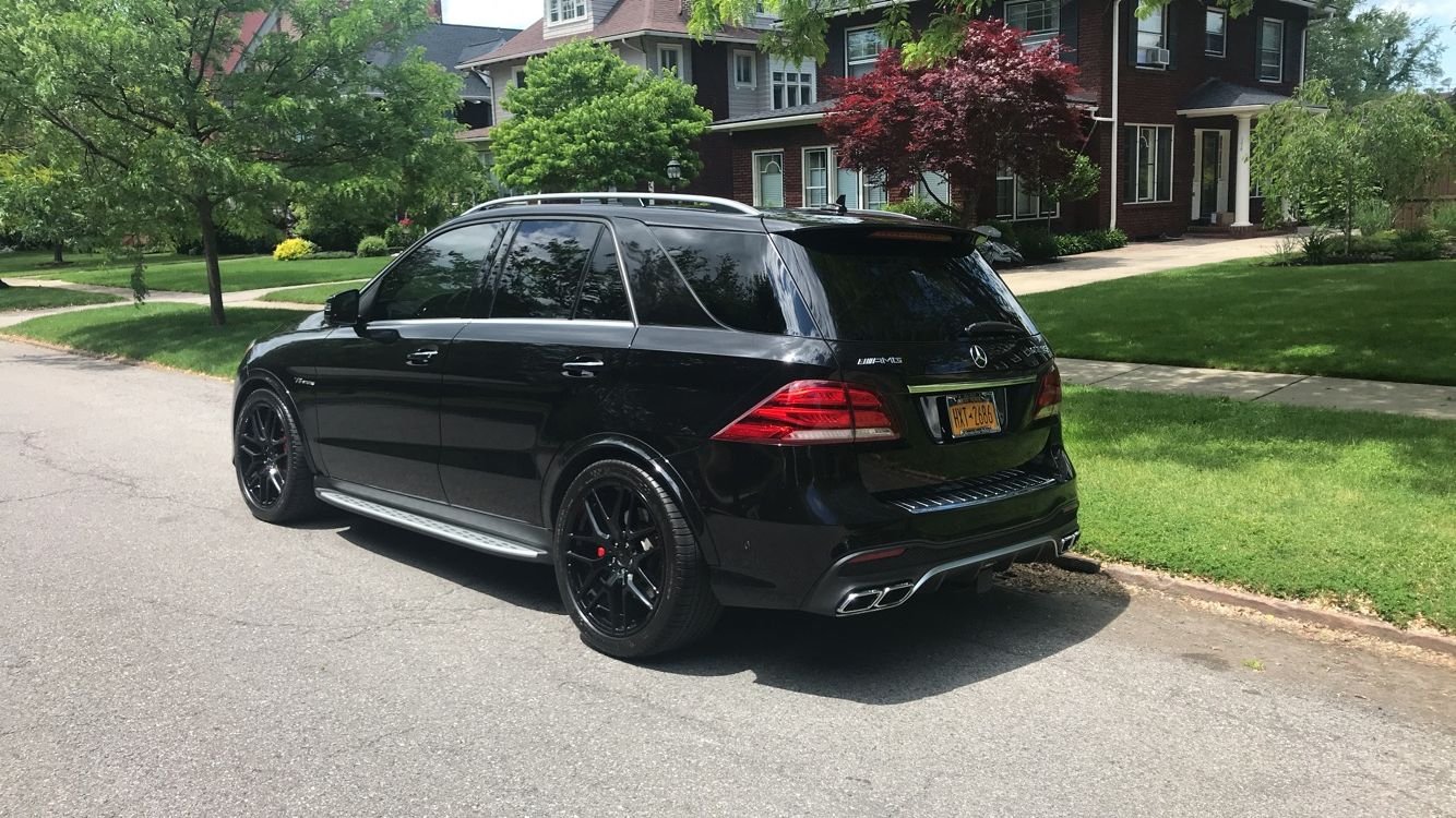2016 Mercedes-Benz GLE63 AMG S - **2016 Mercedes Benz GLE63 AMGs**Warranty**Black/White** - Used - VIN 4JGDA7FB9GA803342 - 52,900 Miles - 8 cyl - AWD - Automatic - SUV - Black - Clarence, NY 14031, United States