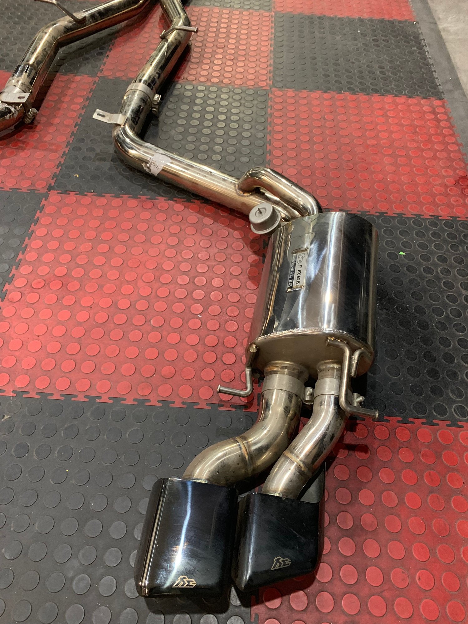 2012 Mercedes-Benz CLS63 AMG - Full exhaust for cls63,e63 M157 FI-Exhaust & Weistec - Used - VIN WDD2183742A013038 - 8 cyl - 2WD - San Gabriel, CA 91776, United States