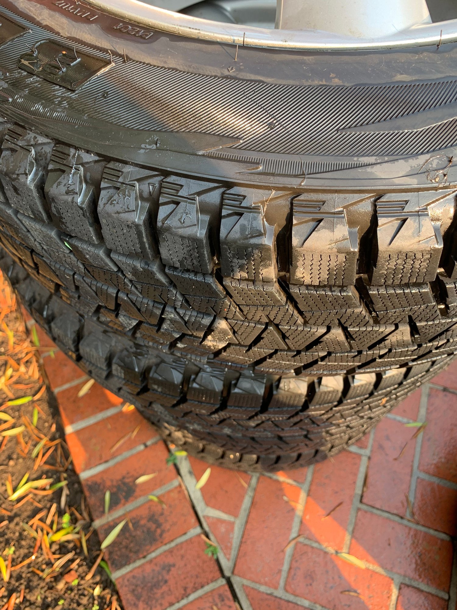 Wheels and Tires/Axles - Wheels and Snow Tires - Mercedes ML/GLE - Used - 2006 to 2019 Mercedes-Benz GLE350 - 2006 to 2019 Mercedes-Benz ML350 - 2006 to 2019 Mercedes-Benz ML430 - 2006 to 2019 Mercedes-Benz GLE500 - 2006 to 2019 Mercedes-Benz ML320 - 2006 to 2019 Mercedes-Benz ML550 - 2006 to 2019 Mercedes-Benz GLE550 - San Mateo, CA 94404, United States