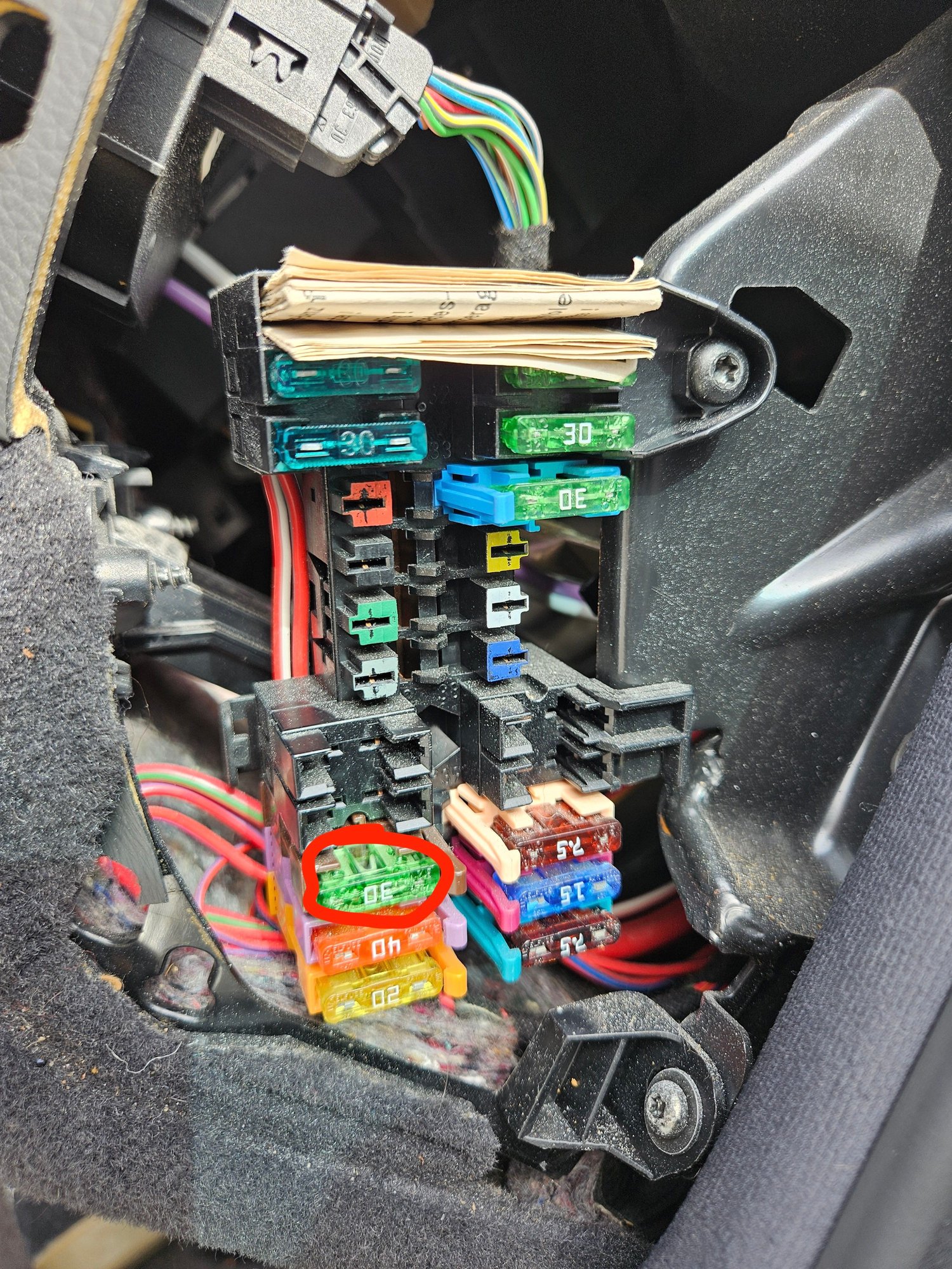 CLK500 Fuse box