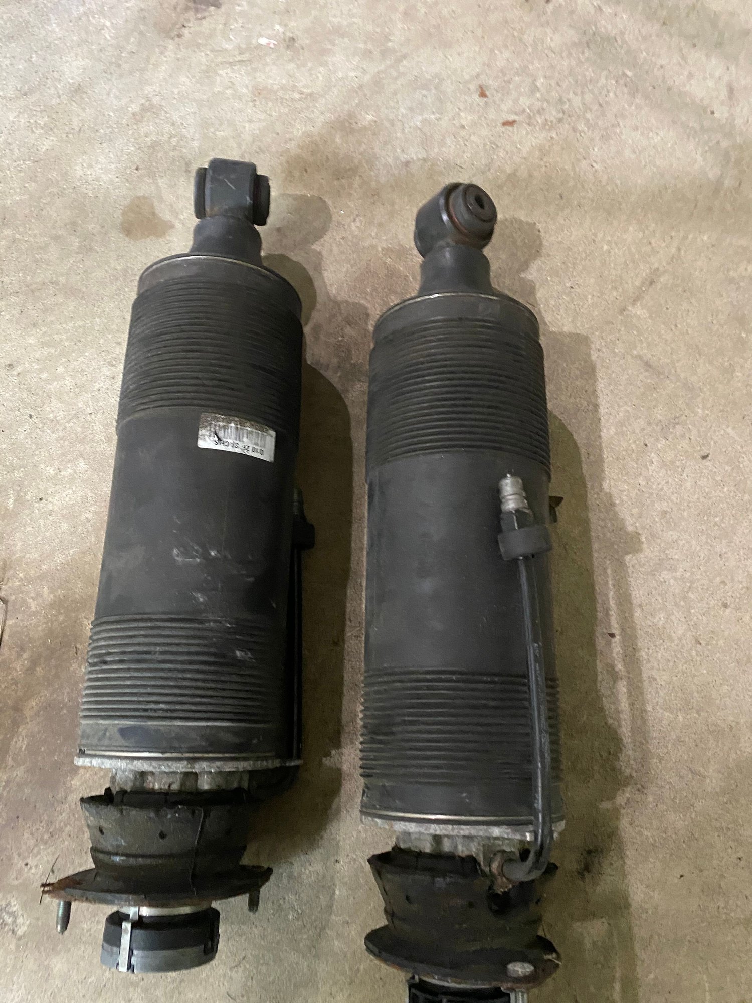 2005 Mercedes-Benz SL55 AMG - Set of 4 Used OEM AMG Air Struts Suspension - Steering/Suspension - $700 - Vienna, VA 22182, United States