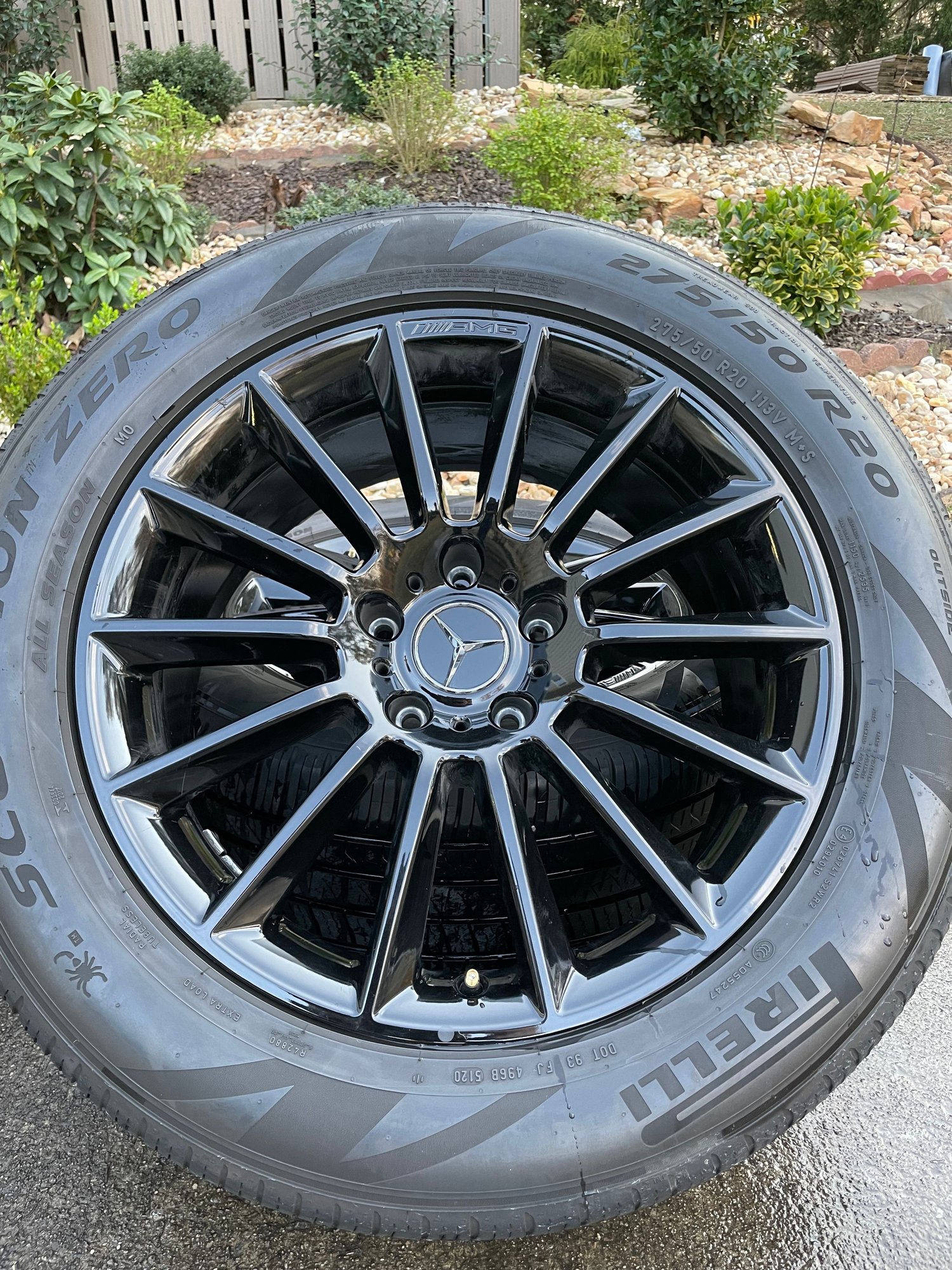 Wheels and Tires/Axles - 2020 G550 20” AMG Wheels & Tires - Used - 2004 to 2022 Mercedes-Benz G-Class - Buford, GA 30519, United States