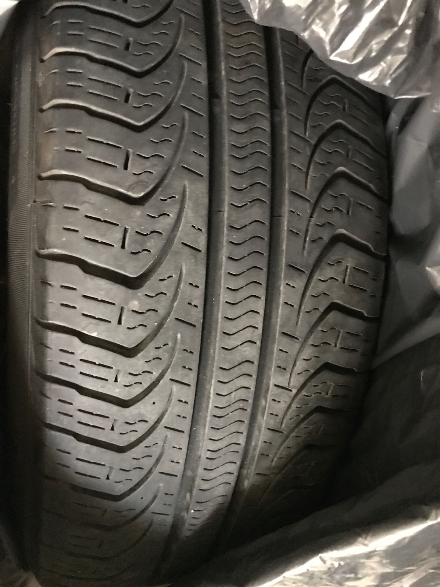 Wheels and Tires/Axles - E-Class Rims with Excellent Tires - Used - 2004 to 2006 Mercedes-Benz E500 - Toronto, ON M5A 1T, Canada