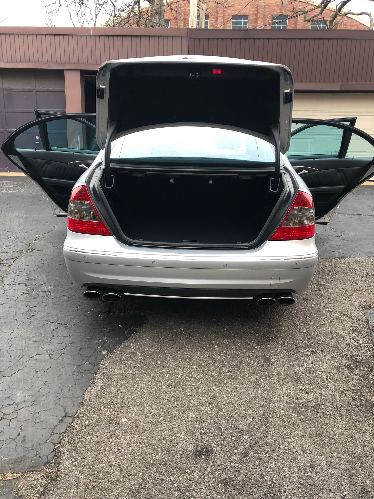 2007 Mercedes-Benz E63 AMG - Well maintained E63 AMG for sale, with warranty - Used - VIN Wdbuf77x27b042940 - 60,200 Miles - 8 cyl - 2WD - Automatic - Sedan - Silver - St. Louis, MO 63105, United States