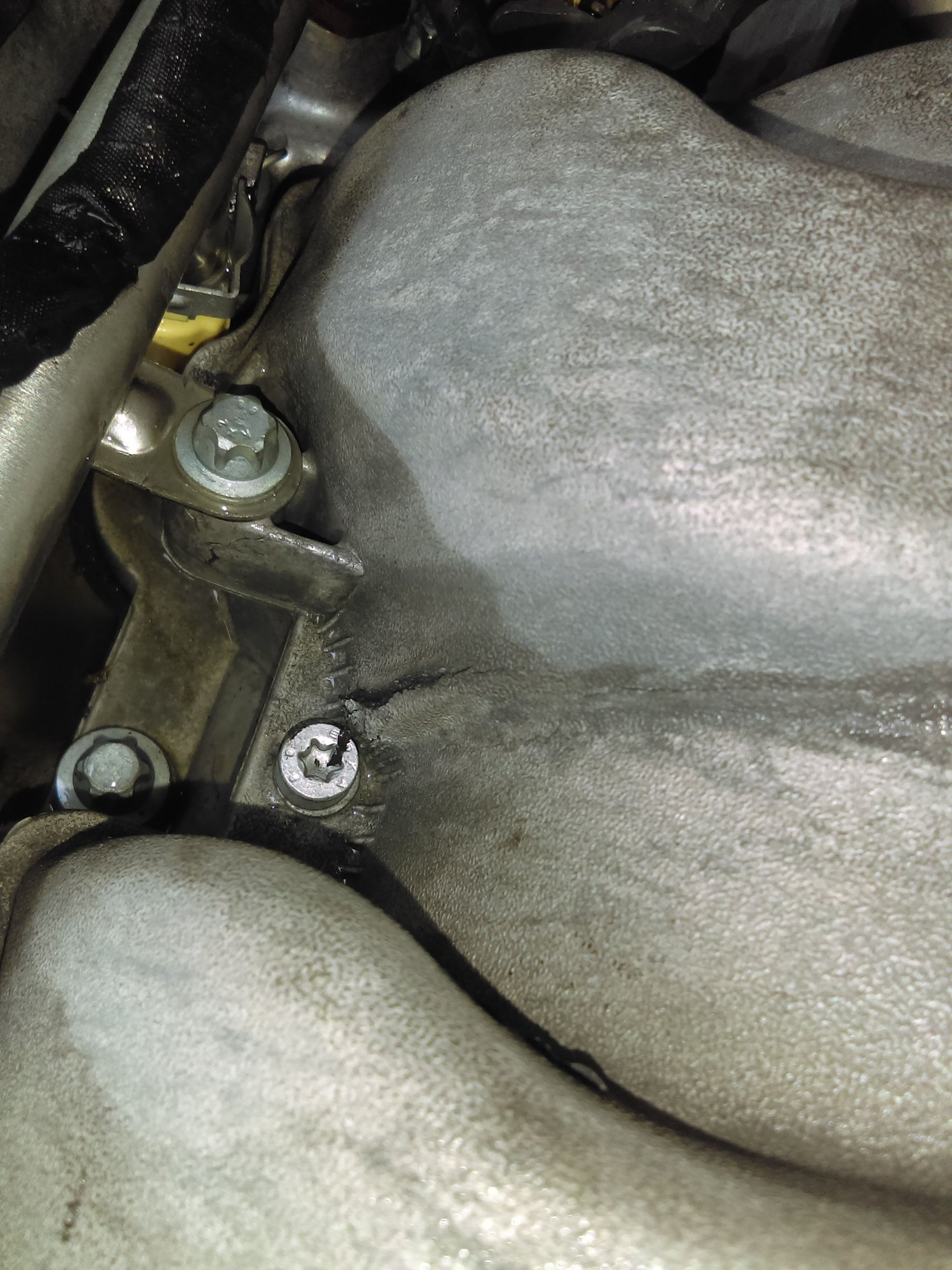 Are these cracks on intake manifold? Forums