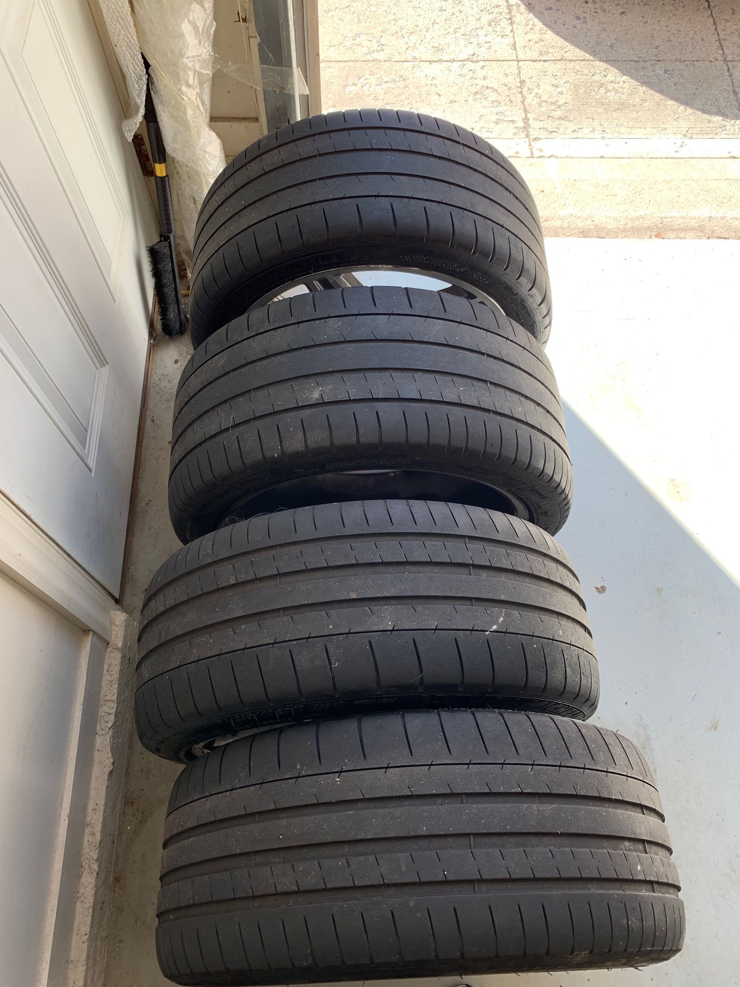 Wheels and Tires/Axles - OEM 18" Wheel Set from 2009 AMG E63 - Used - 2009 Mercedes-Benz E63 AMG - Livingston, NJ 07039, United States