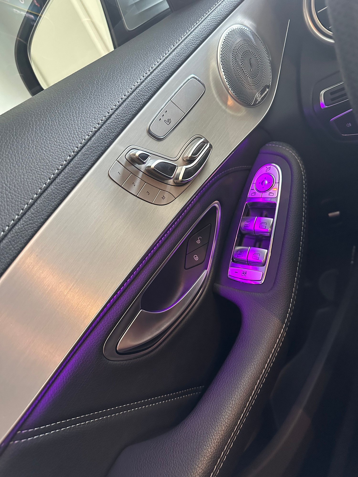 2020 Mercedes-Benz C63 AMG - Clean title, Accident Free w205 C63 for Sale - Used - VIN 55SWF8GB7LU330897 - 33,900 Miles - 8 cyl - 2WD - Automatic - Sedan - Silver - Naperville, Illinois, IL 60440, United States