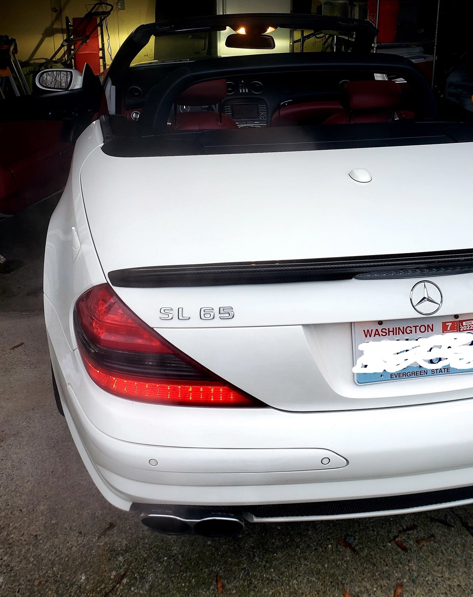 2007 Mercedes-Benz SL65 AMG - 2007 SL65 AMG White on Burry - Used - VIN WDBSK79F87F125787 - 65,000 Miles - 12 cyl - 2WD - Automatic - Coupe - White - Seattle, WA 98092, United States