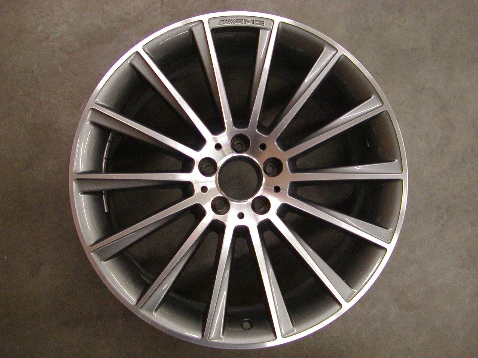 Wheels and Tires/Axles - Used Mercedes A2224010500 OEM AMG 20 x 9.5 WHEEL fits 2014 to 2019 S-Class - Used - 2014 to 2019 Mercedes-Benz S550 - Seattle, WA 98199, United States