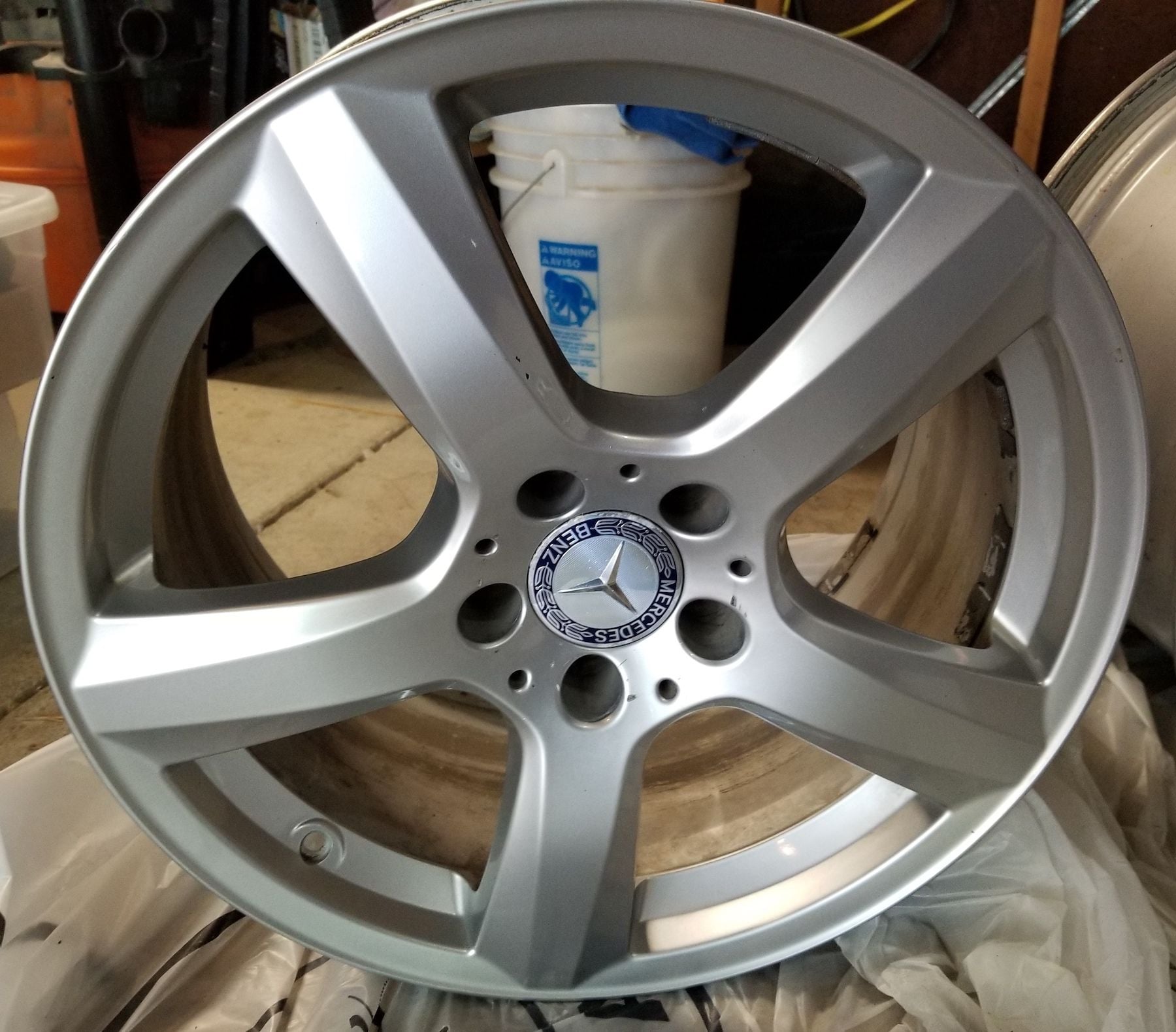 Wheels and Tires/Axles - 18" OEM 2012 CLS 550 non-amg wheels - Used - West Bloomfield, MI 48324, United States