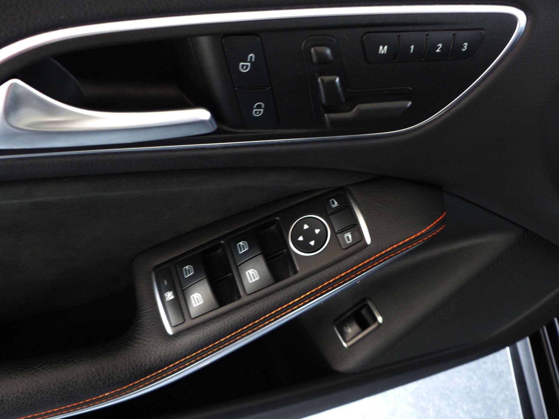 2016 Mercedes-Benz CLA250 - 2016 Mercedes CLA 250 Edition Orange CPO - Used - VIN WDDSJ4EB3GN344206 - 65,000 Miles - 4 cyl - 2WD - Coupe - Black - Geneva, IL 60134, United States