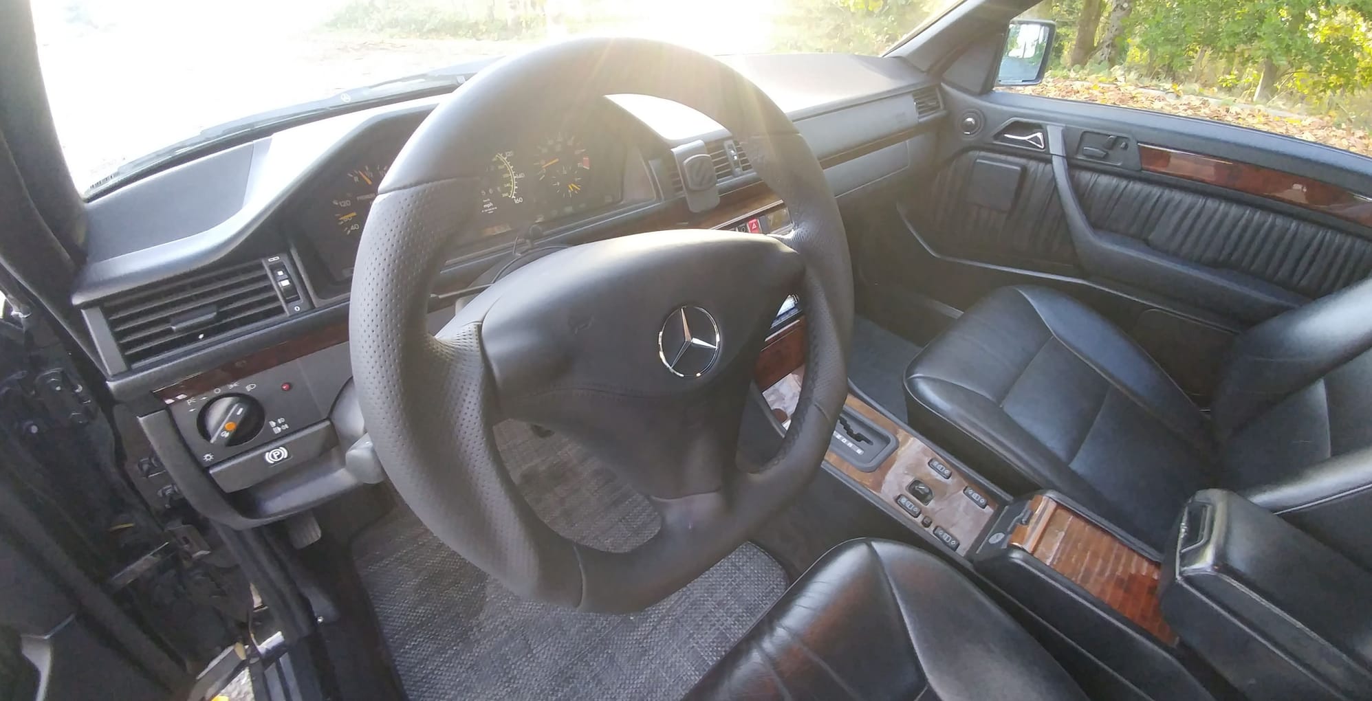 1994 Mercedes-Benz E320 - Beautiful 1994 E320 W124 Coupe - Used - VIN WDBEA52E6RC092637 - 137,302 Miles - 6 cyl - 2WD - Automatic - Coupe - Black - Seattle, WA 98198, United States