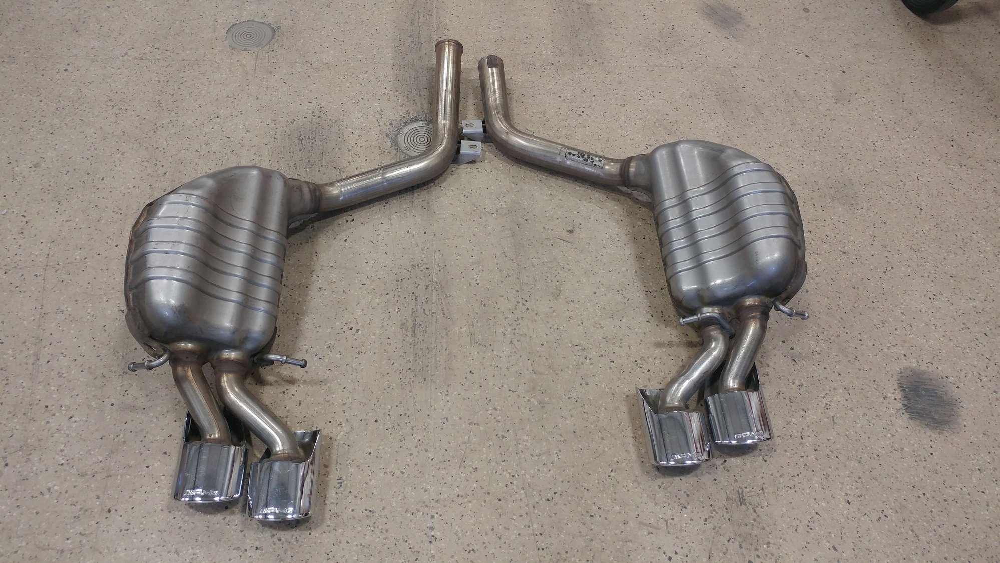 W204 C63 Mufflers Forums
