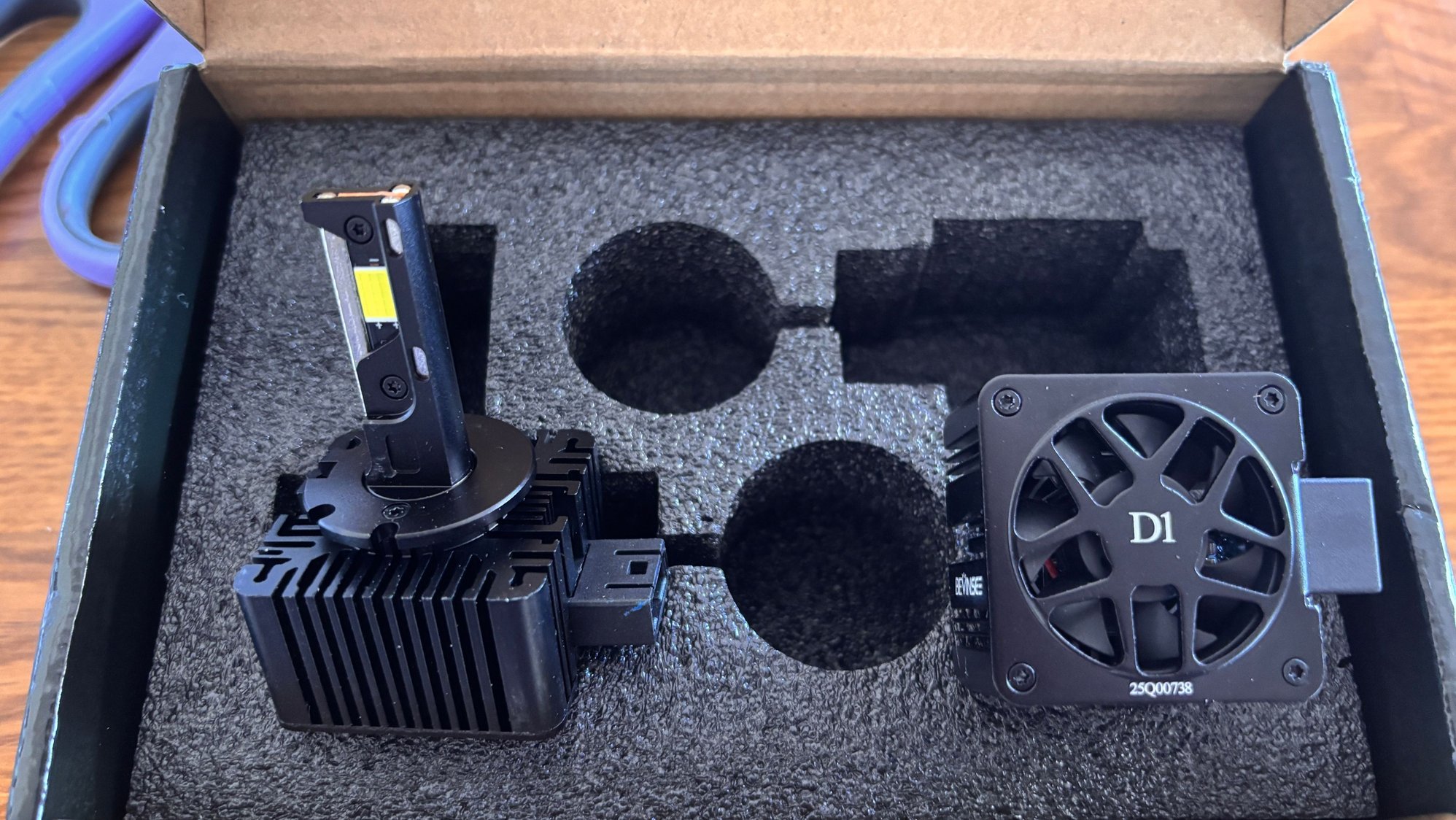The small fan kicks in as soon as the light turns on. 