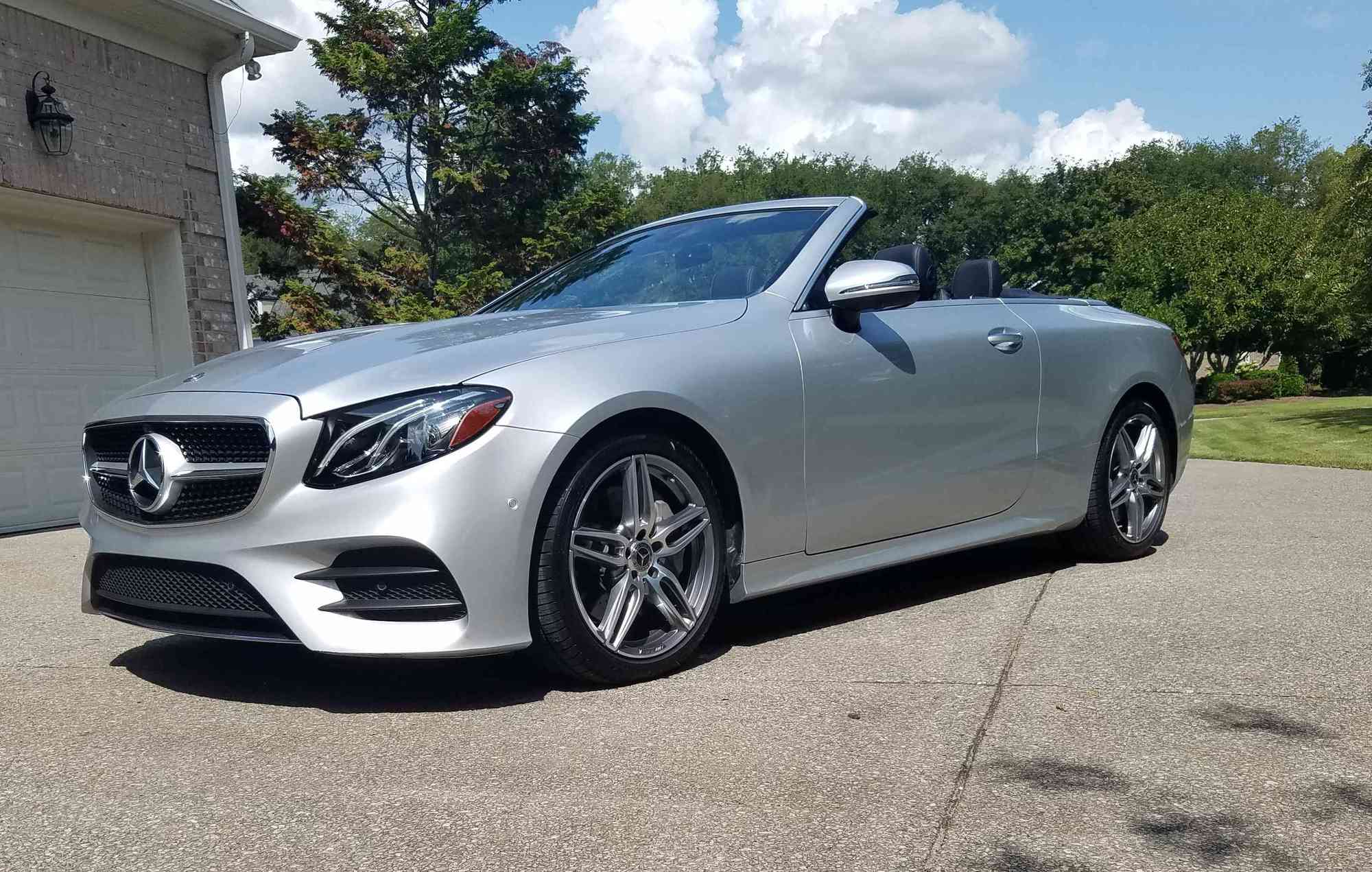 Four seat cabriolet A238