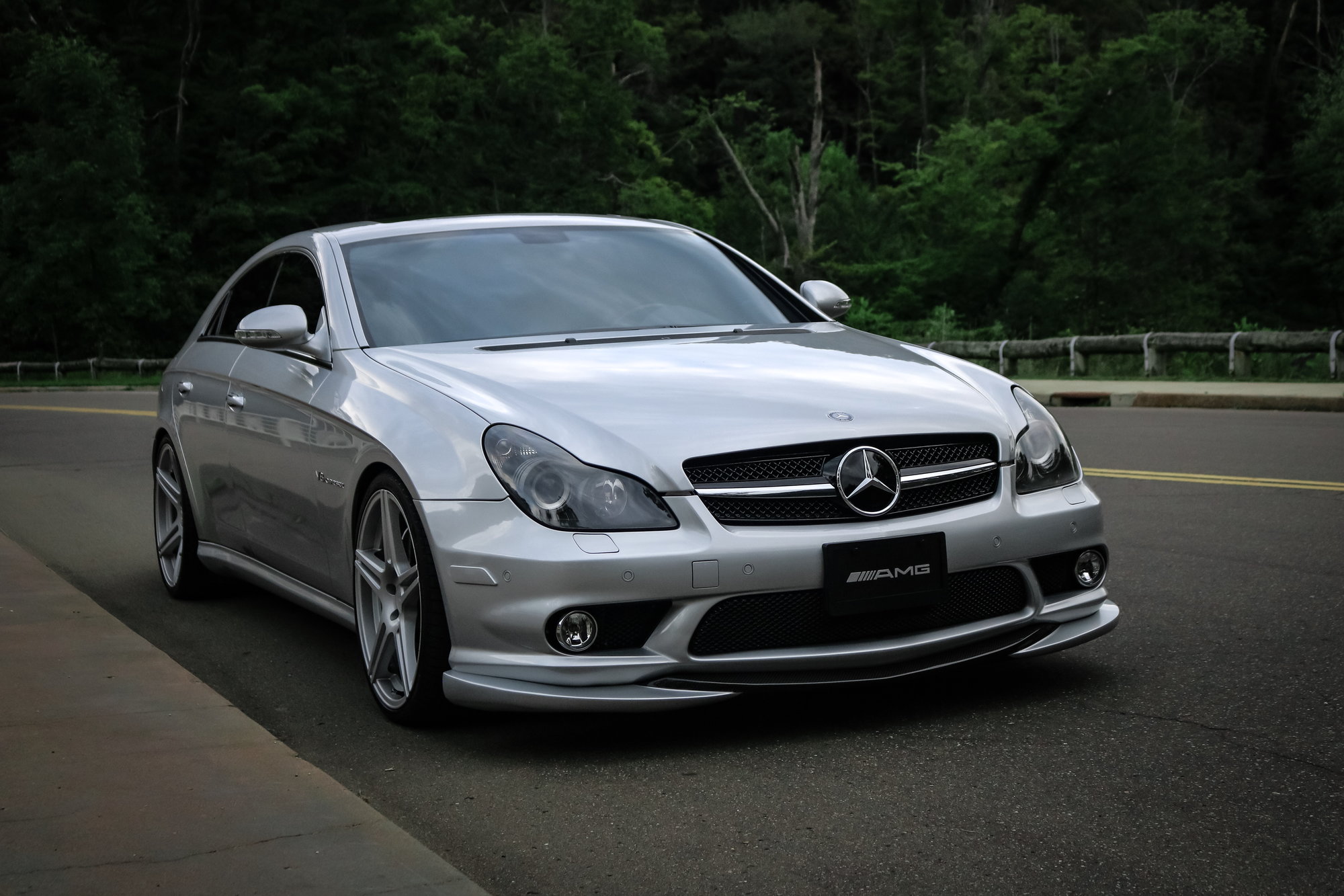 2006 Mercedes-Benz CLS55 AMG - 2006 Mercedes CLS55 AMG *Cleanest on the Market* - Used - VIN wdddj76x86a056823 - 8 cyl - Automatic - Silver - Canfield, OH 44406, United States