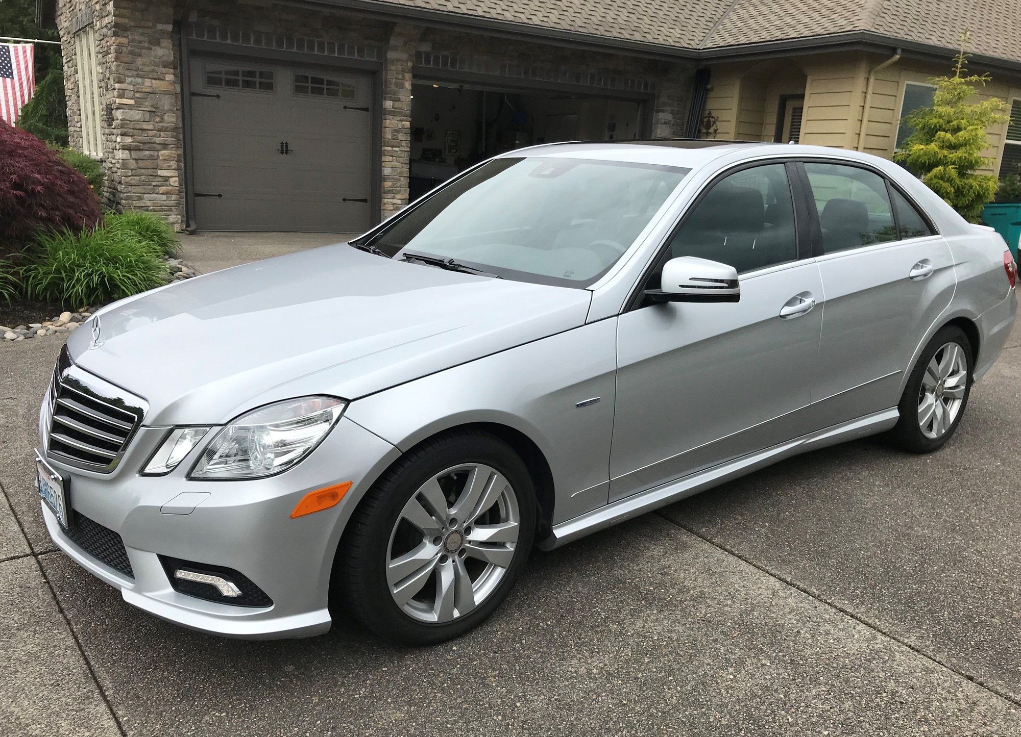 2011 Mercedes-Benz E350 - 2011 E350 Bluetec 60K Miles P1 P2 AMG Sport Package Excellent  Condition $12K - Used - VIN WDDHF2EB6BA474674 - 60,000 Miles - 6 cyl - 2WD - Automatic - Sedan - Silver - Battle Ground, WA 98604, United States