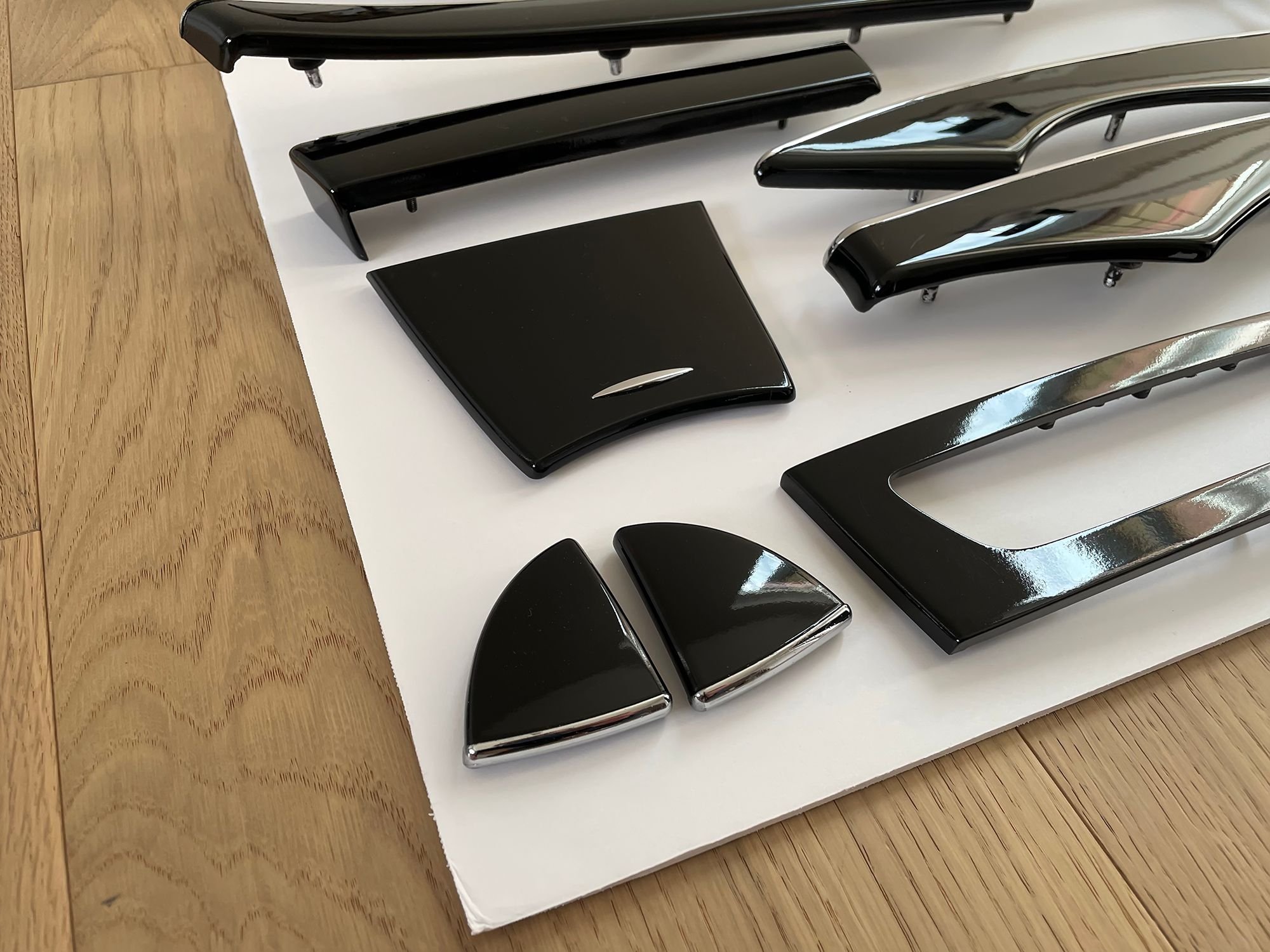 Interior/Upholstery - W211 Mercedes E320 E500 E55 custom interior trim set - Used - 2003 to 2005 Mercedes-Benz E55 AMG - 2003 to 2005 Mercedes-Benz E500 - 2003 to 2005 Mercedes-Benz E320 - Victoria, BC V9C0H6, Canada