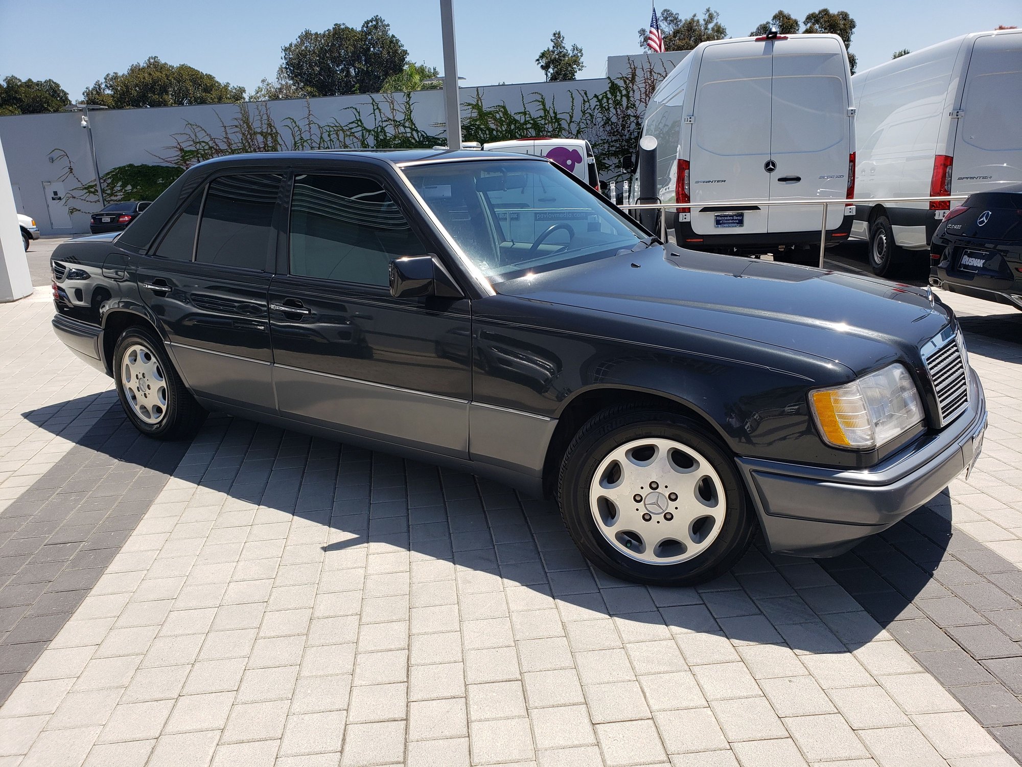 1995 Mercedes-Benz E320 - 1995 Mercedes Benz 320 One Owner - Used - VIN Wdbea32e8sc155148 - 85,900 Miles - 6 cyl - 4WD - Automatic - Sedan - Gray - El Monte, CA 91733, United States