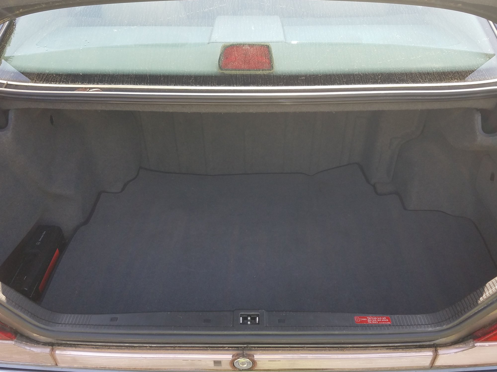 1995 Mercedes-Benz S500 - 1995 Mercedes Benz S500 - Used - VIN WDBGA51E1SA223789 - 135,868 Miles - 8 cyl - 2WD - Automatic - Sedan - Gray - Jacksonville, FL 32259, United States
