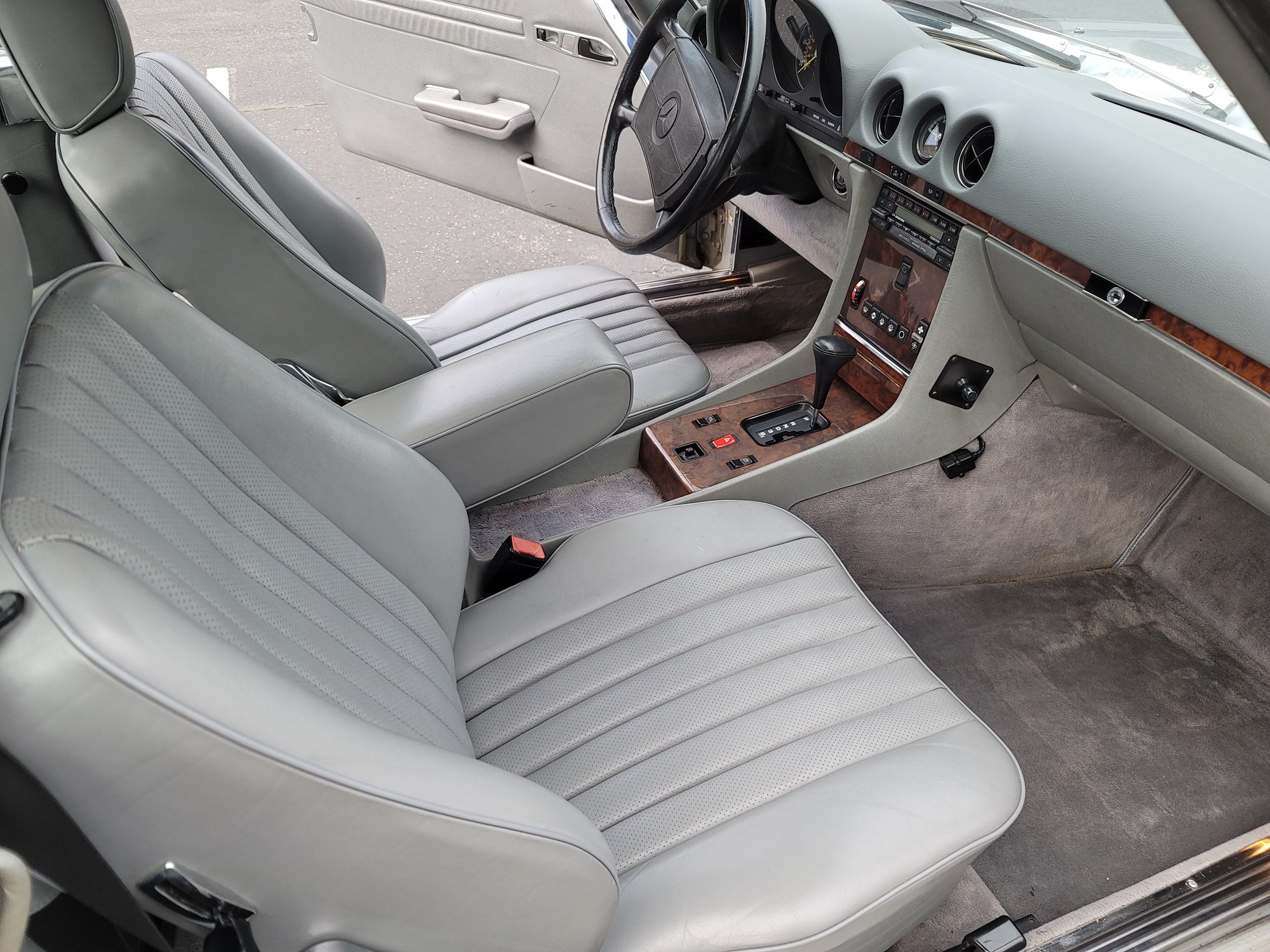 1986 Mercedes-Benz 560SL - 1986 560SL with 63k miles! - Used - VIN wdbba48d3ga048356 - 63,400 Miles - 8 cyl - 2WD - Automatic - Coupe - Silver - Laurel, MD 20708, United States
