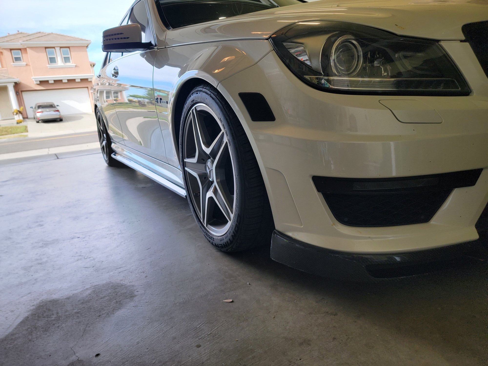 2013 Mercedes-Benz C63 AMG - 2013 Mercedes-Benz C63 AMG Sedan Original Owner - Used - VIN WDDGF7HB1DA842542 - 69,108 Miles - 8 cyl - 2WD - Automatic - Sedan - White - Sacramento, CA 95835, United States