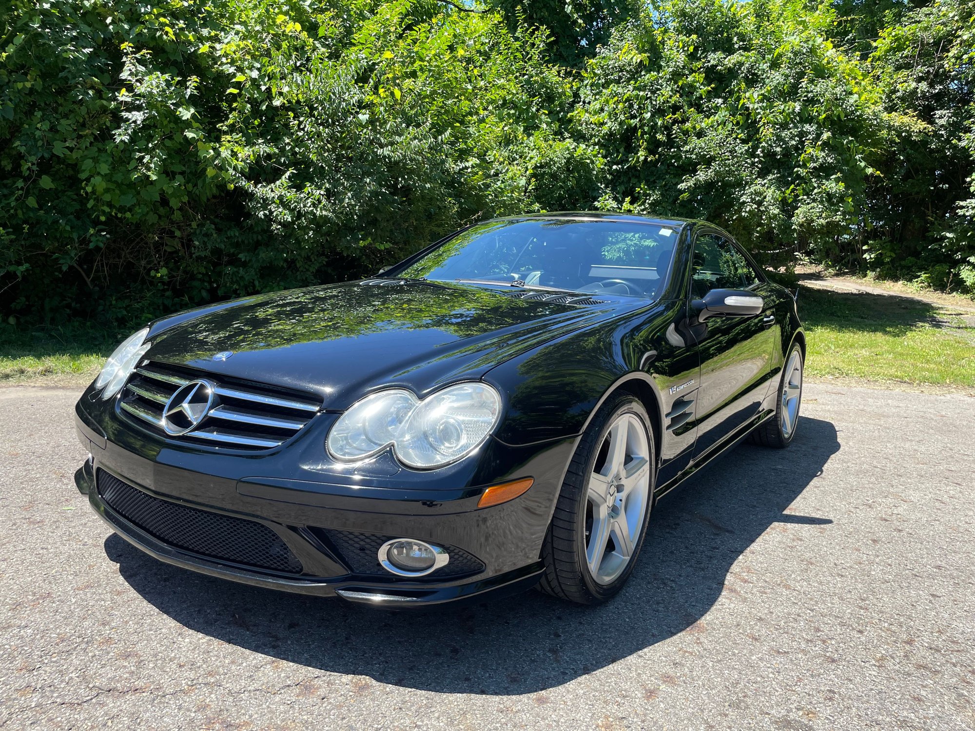 2007 Mercedes-Benz SL55 AMG - 2007 MERCEDES AMG SL55 $25K - Used - VIN WDBSK72F77F125175 - 93,727 Miles - 8 cyl - 2WD - Automatic - Convertible - Black - Columbus, OH 43219, United States