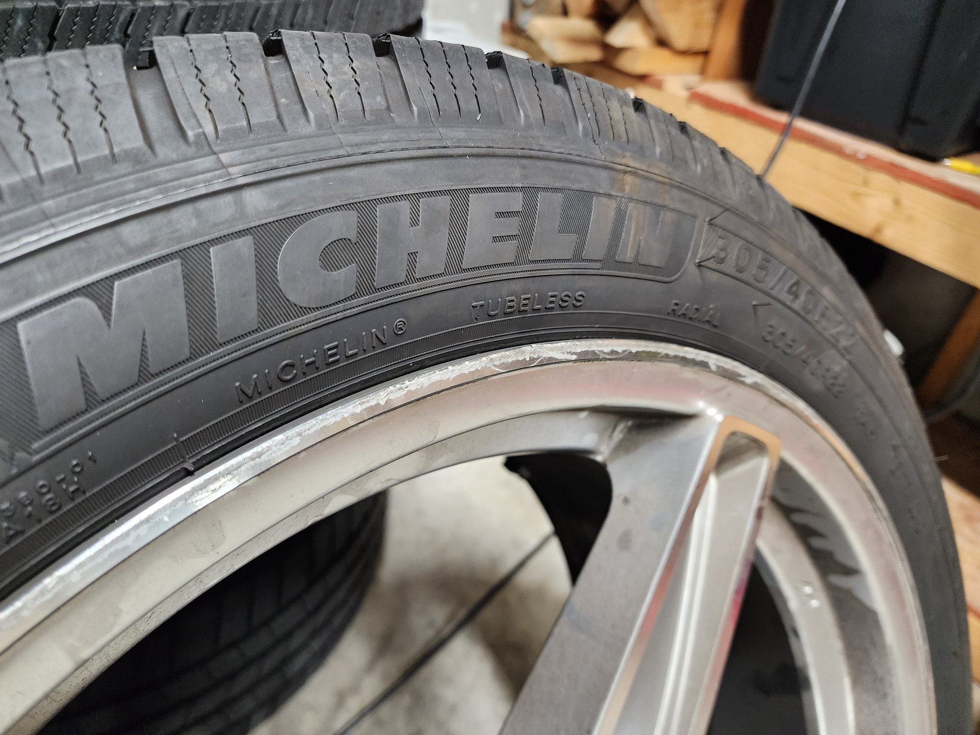 Wheels and Tires/Axles - 22 x 10.5" CEC 881 Wheels 5x130 +25ET with 305/40R22 - Used - 1980 to 2024 Mercedes-Benz G-Class - Belton, MO 64012, United States