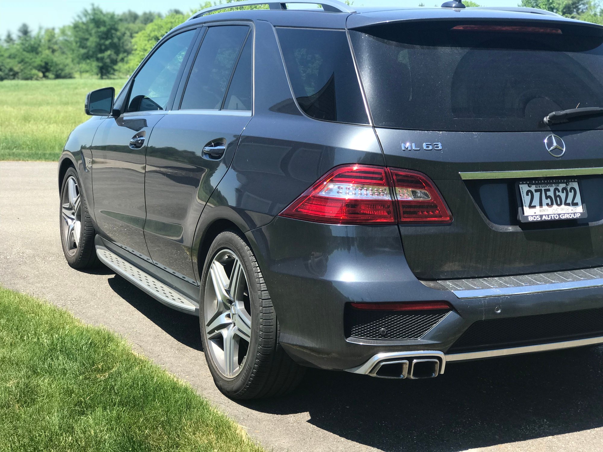 2012 Mercedes-Benz ML63 AMG - 2012 ML63 - Used - VIN 4jgda7eb3ca042917 - 62,000 Miles - 8 cyl - AWD - Automatic - SUV - Gray - Bow, NH 03304, United States