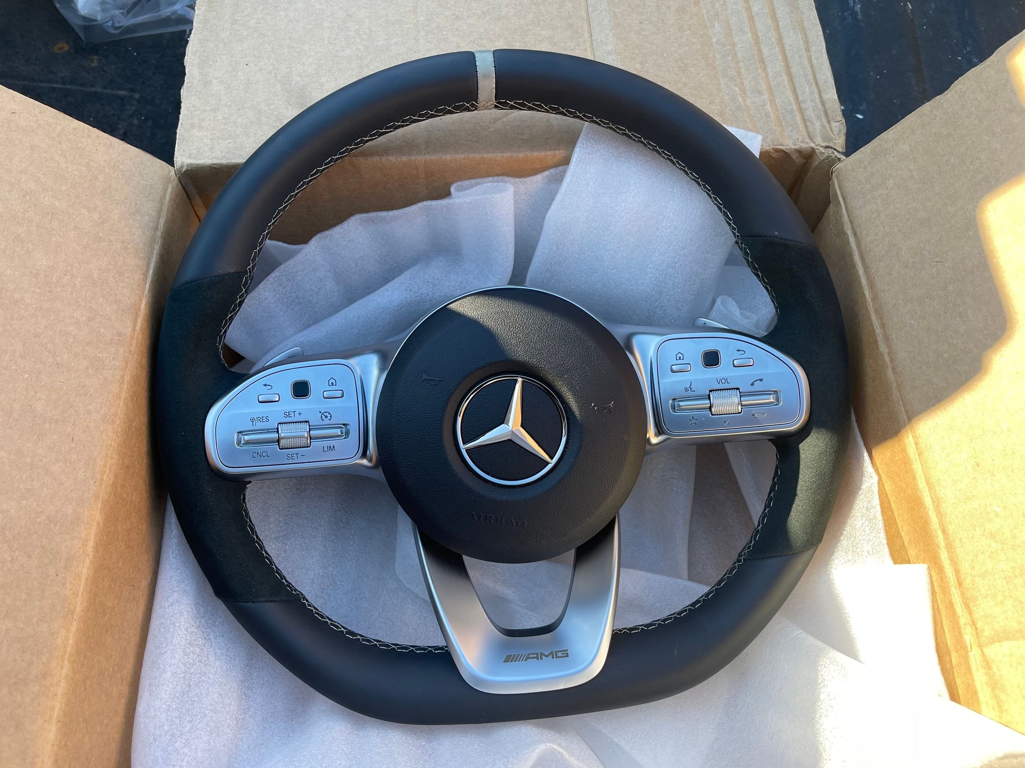 Steering/Suspension - MERCEDES AMG STEERING WHEEL - Used - All Years Mercedes-Benz E-Class - Boston, MA 02205, United States