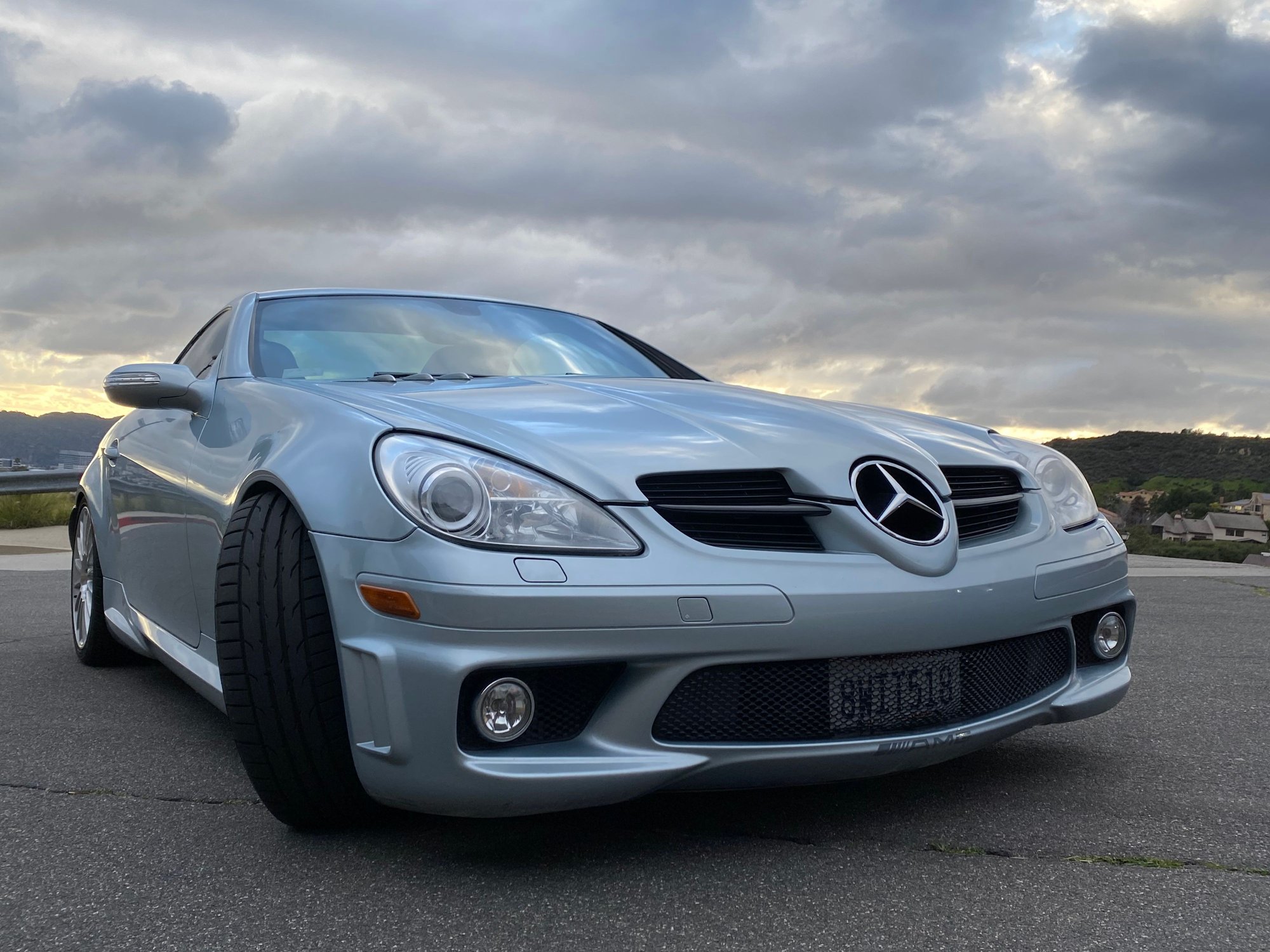 2005 Mercedes-Benz SLK55 AMG - SoCal - 2005 Mercedes Benz SLK55 AMG - 51k Miles - Mint - Used - VIN WDBWK73F75F054413 - 51,500 Miles - 8 cyl - 2WD - Automatic - Convertible - Silver - Glendale, CA 91208, United States