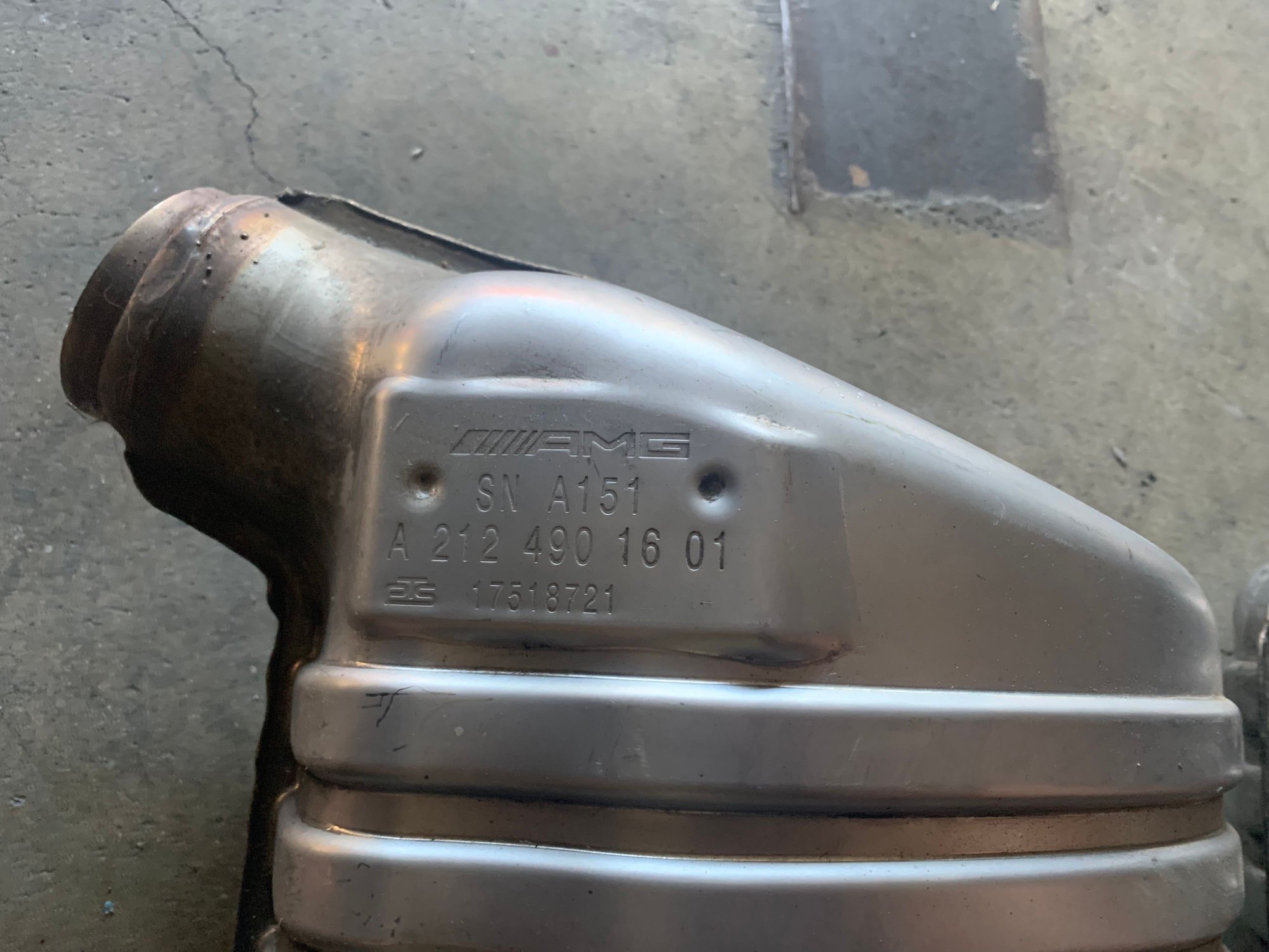 Engine - Exhaust - 2014-2016 E63 AMG both sides muffler exhaust - Used - 2014 to 2016 Mercedes-Benz E63 AMG S - Sacramento, CA 95628, United States
