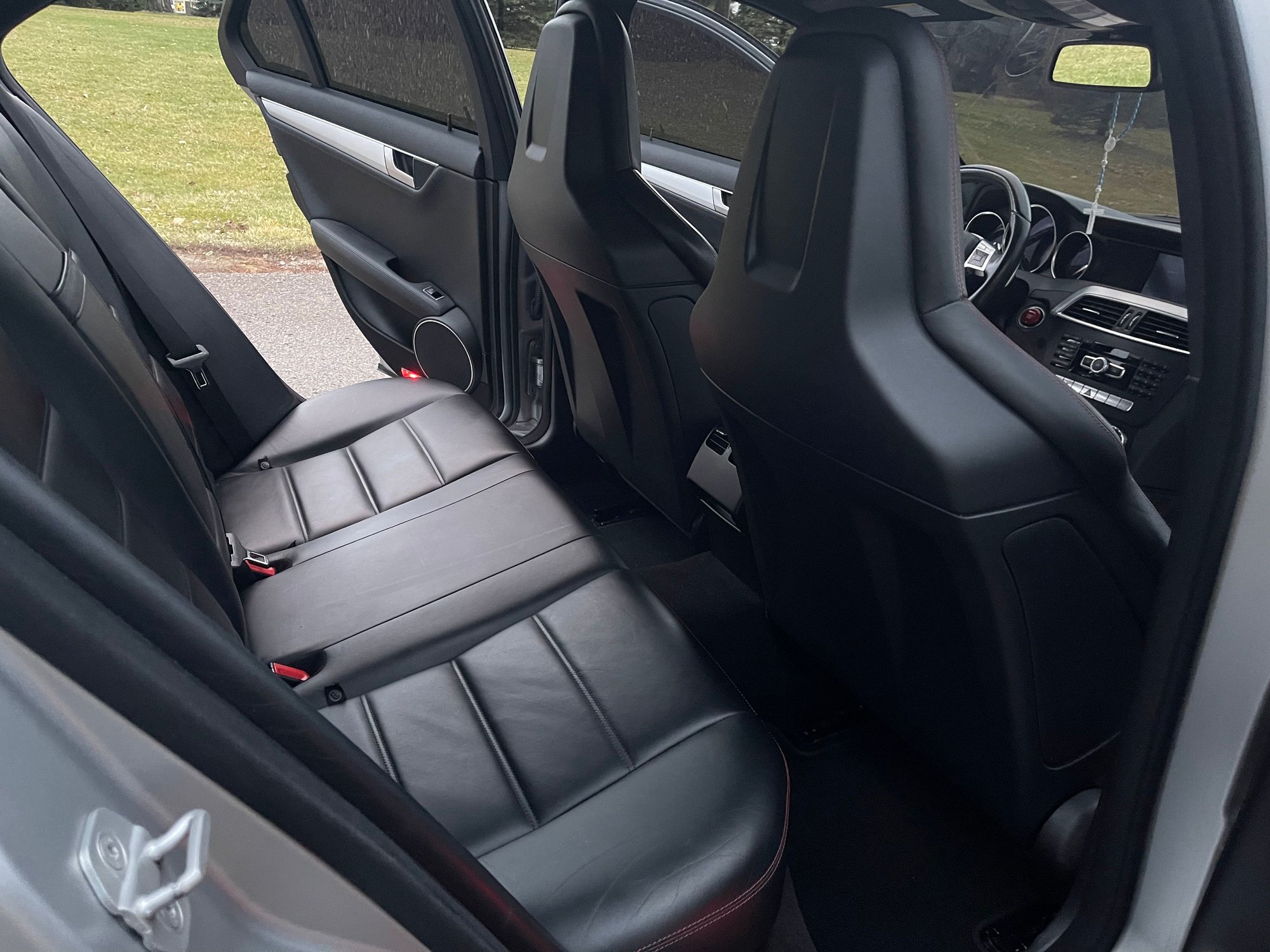 2012 Mercedes-Benz C63 AMG - 2012 Mercedes-Benz C63 AMG EDITION 1 1 of 60 - Used - VIN WDDGF7HB6CA605186 - 113,000 Miles - 8 cyl - Rochester Hills, MI 48307, United States