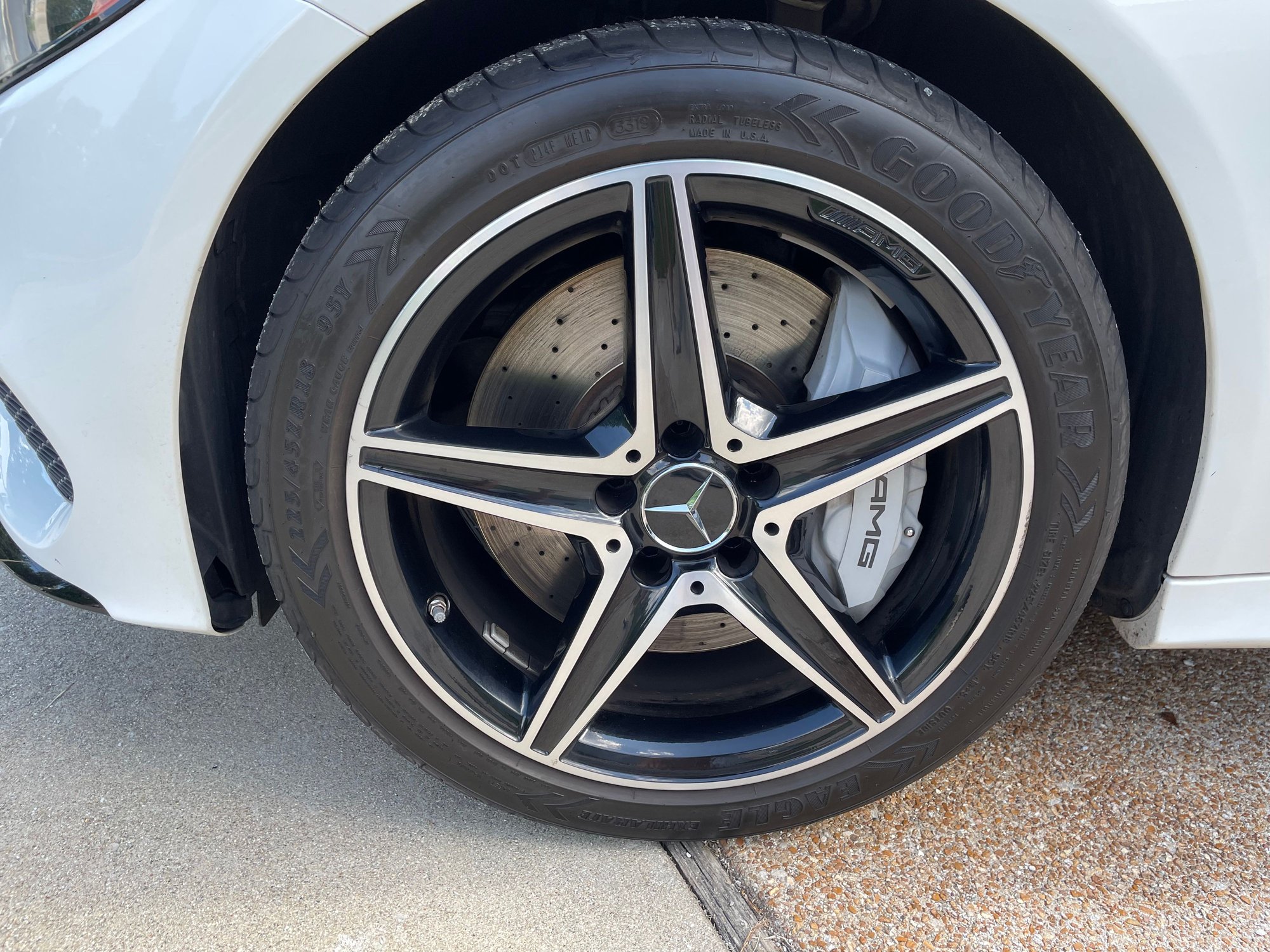 2017 Mercedes-Benz C43 AMG - 2017 C43 AMG - Used - VIN 55SWF6EB2HU215073 - 47,000 Miles - 6 cyl - AWD - Automatic - Sedan - White - Collinsville, IL 62234, United States