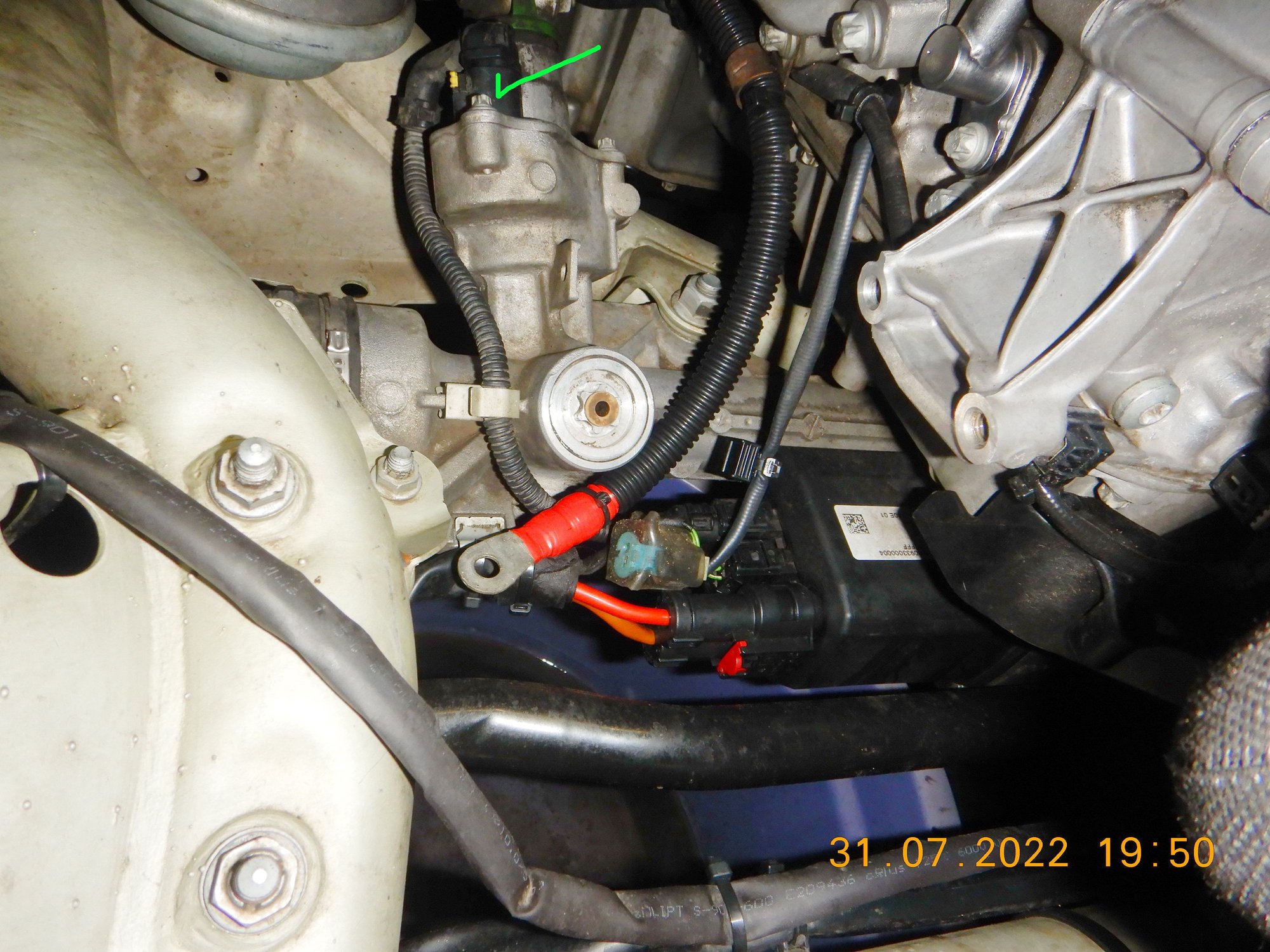 Electric Steering Wheel Turns itself after engine start