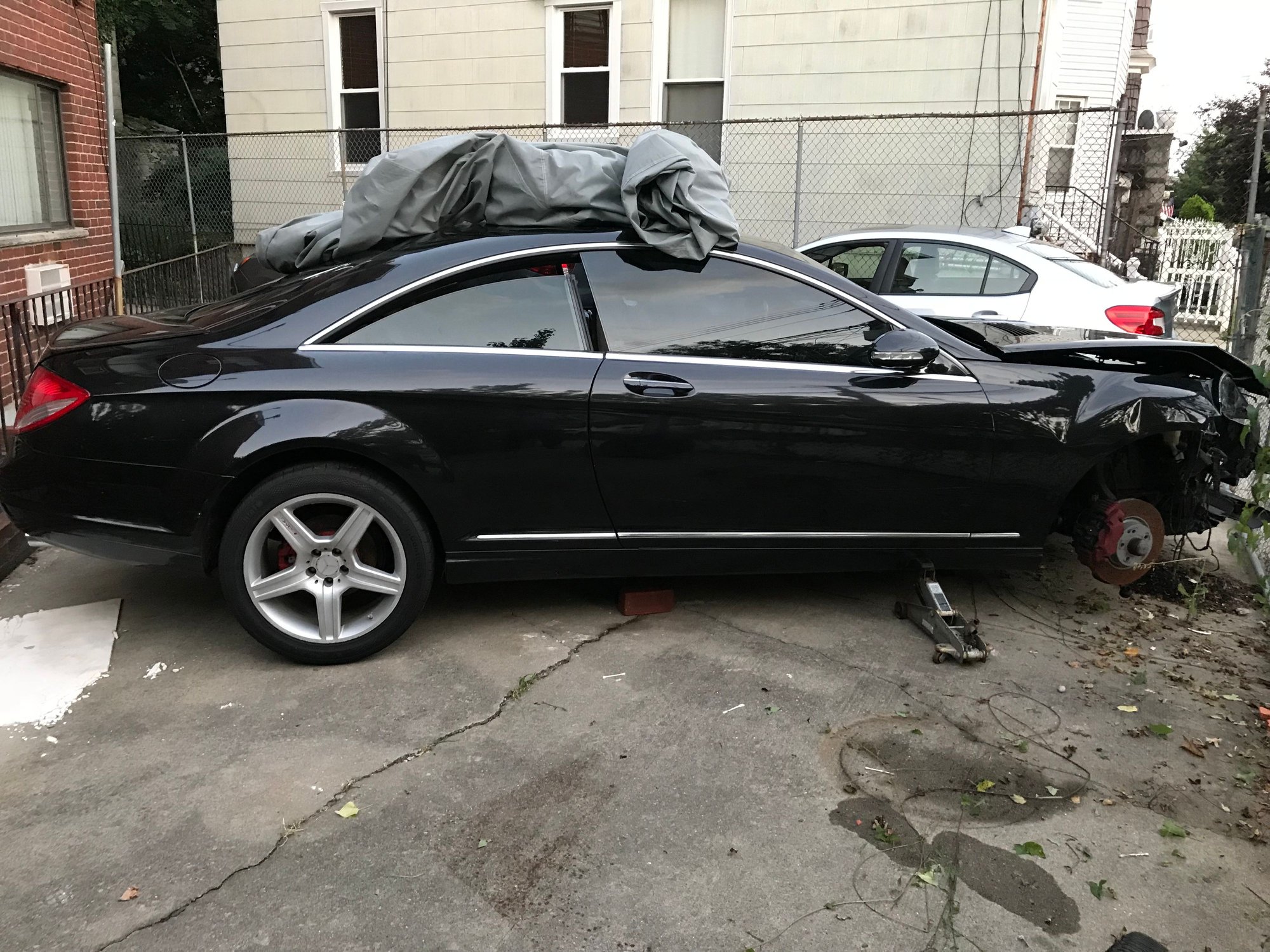 2007 Mercedes-Benz CL550 - 2007 Mercedes Benz CL550 CRASHED - Used - VIN WDDEJ71X97A002508 - 108,000 Miles - 8 cyl - 2WD - Automatic - Coupe - Black - New York, NY 11101, United States