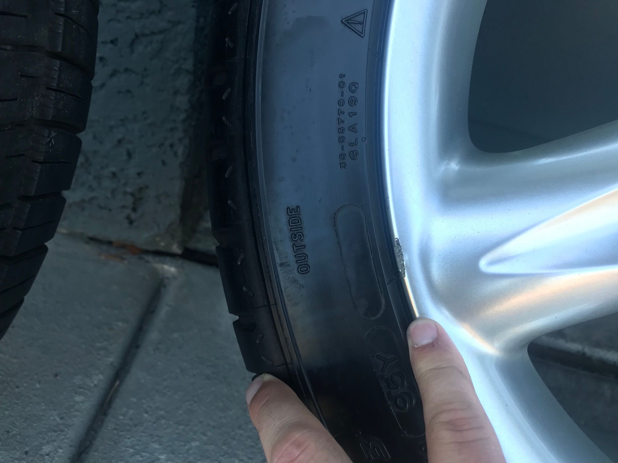 Wheels and Tires/Axles - R230 Launch Edition Avior 18" Wheels w/ Tires - Used - 1990 to 2010 Mercedes-Benz SL500 - 1990 to 2010 Mercedes-Benz SL600 - Las Vegas, NV 89148, United States