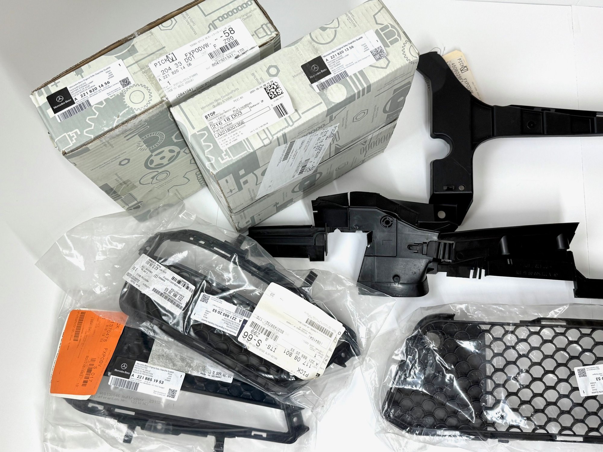 Exterior Body Parts - New Genuine Mercedes-Benz W221 S-Class AMG Front Bumper - New - -1 to 2027  All Models - Seattle, WA 98026, United States