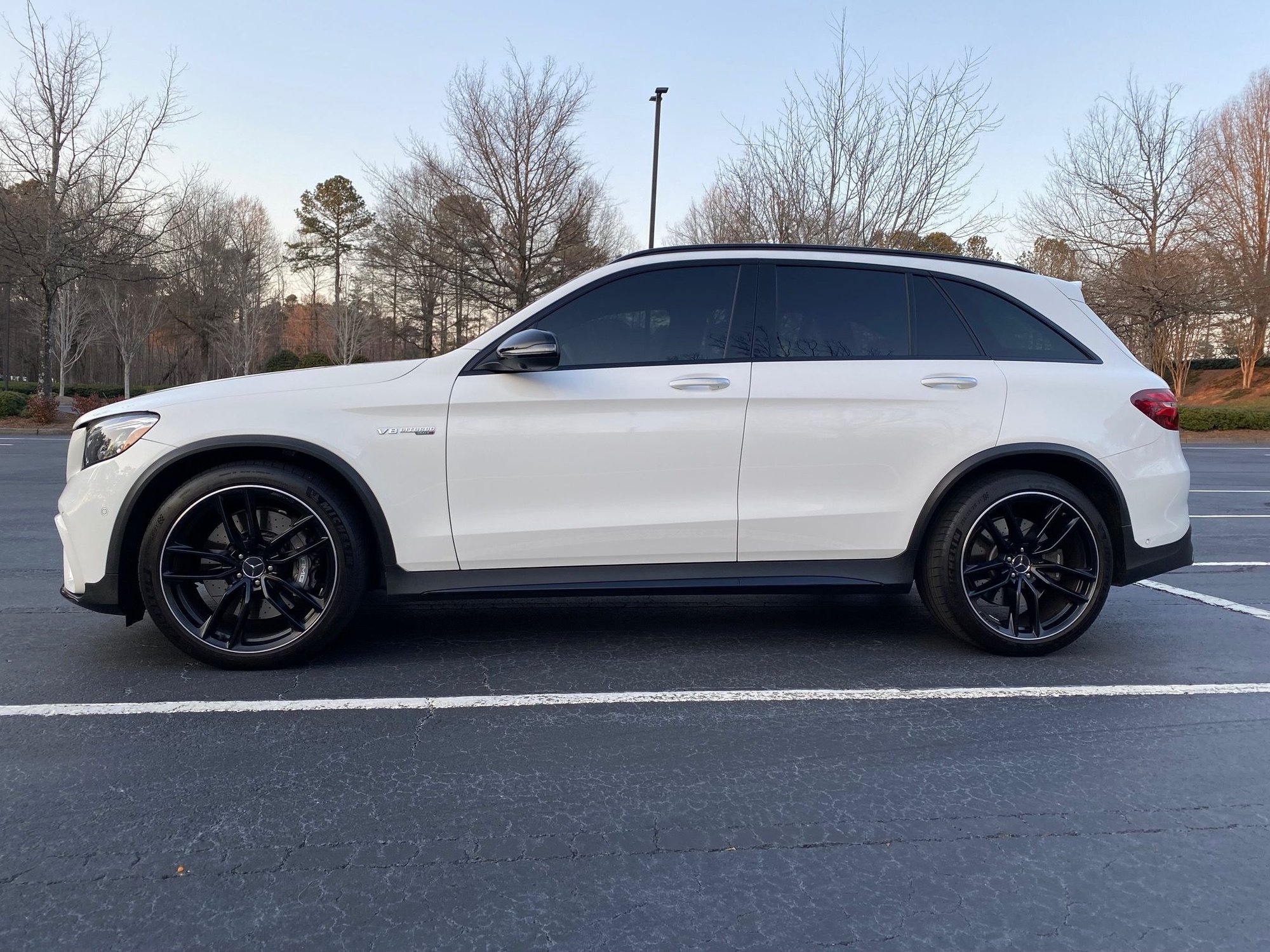 2019 Mercedes-Benz GLC63 AMG - 2019 Mercedes GLC 63 AMG - Used - VIN WDC0G8JB2KF490848 - 9,500 Miles - 8 cyl - AWD - Automatic - SUV - White - Alpharetta, GA 30009, United States