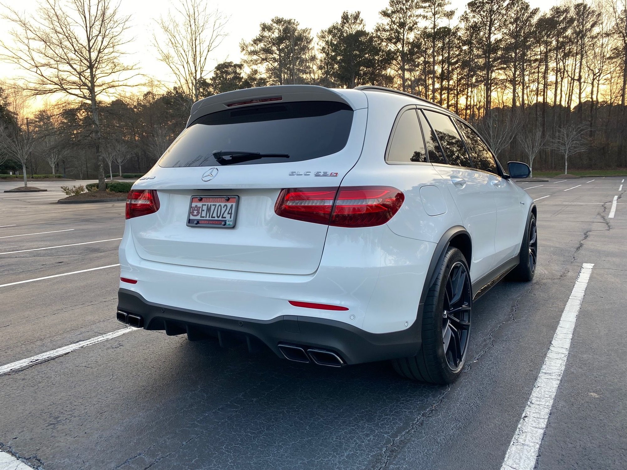 2019 Mercedes-Benz GLC63 AMG - 2019 Mercedes GLC 63 AMG - Used - VIN WDC0G8JB2KF490848 - 9,500 Miles - 8 cyl - AWD - Automatic - SUV - White - Alpharetta, GA 30009, United States