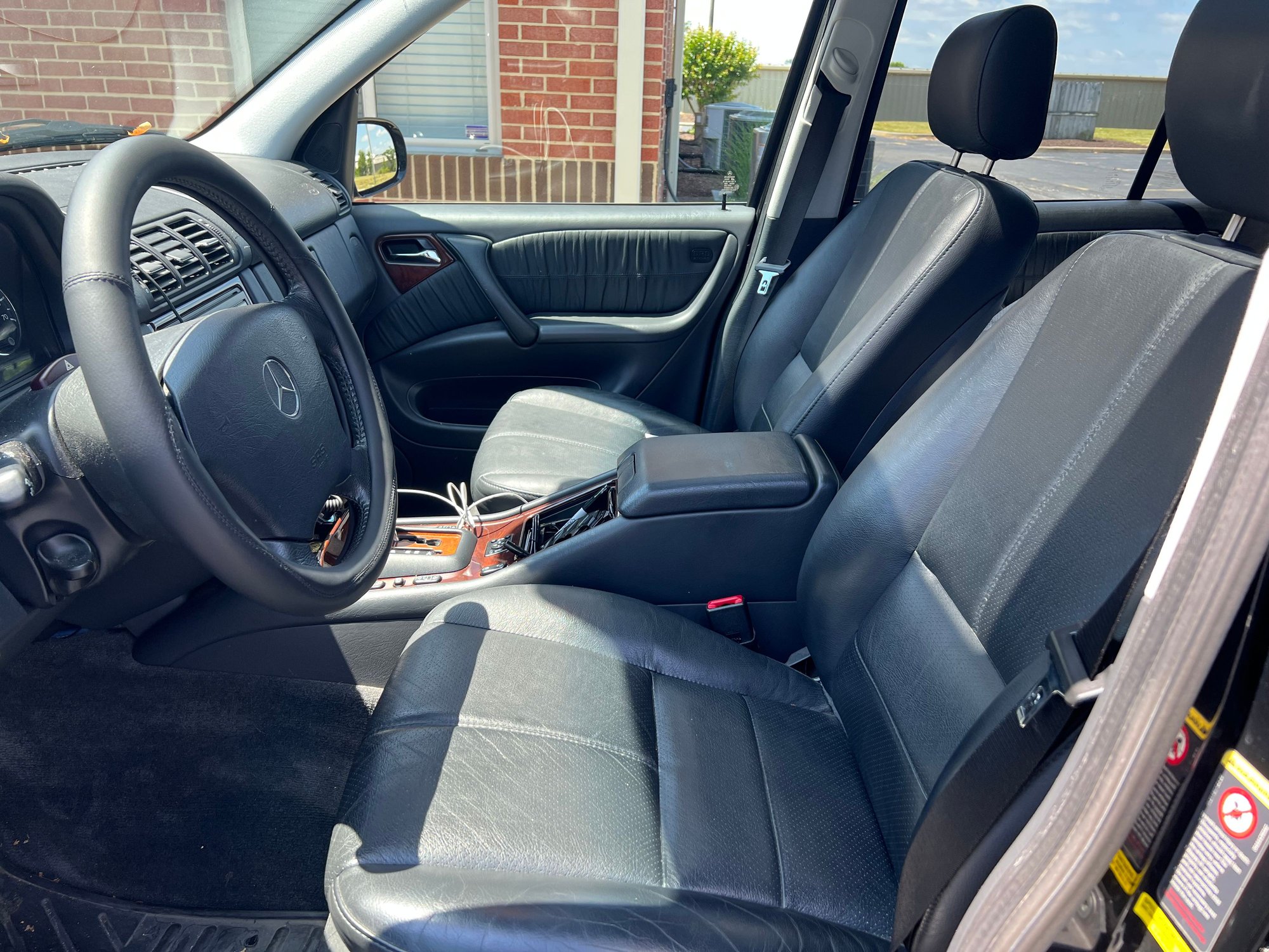 2005 Mercedes-Benz ML500 - 2005 ML500 (W163) Sport for Sale - Used - VIN 4JGAB75E55A542350 - 160,000 Miles - 8 cyl - AWD - Automatic - SUV - Black - Salisbury, MD 21801, United States