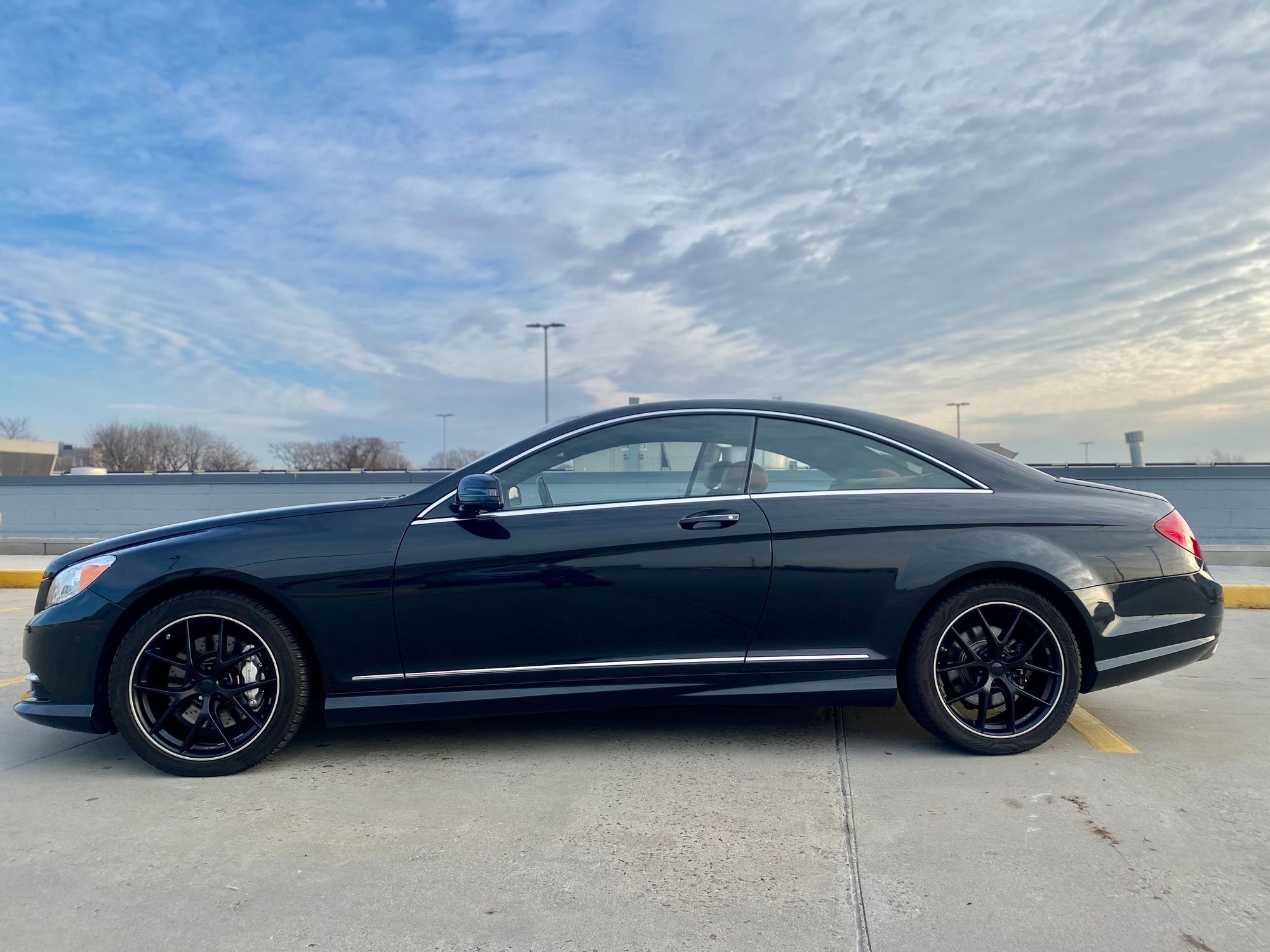 2014 Mercedes-Benz CL550 - 2014 Mercedes CL550 4MATIC Rare Designo Interior - Used - VIN wddej9eb3ea032014 - 49,431 Miles - 8 cyl - AWD - Automatic - Coupe - Gray - Brooklyn, NY 11236, United States