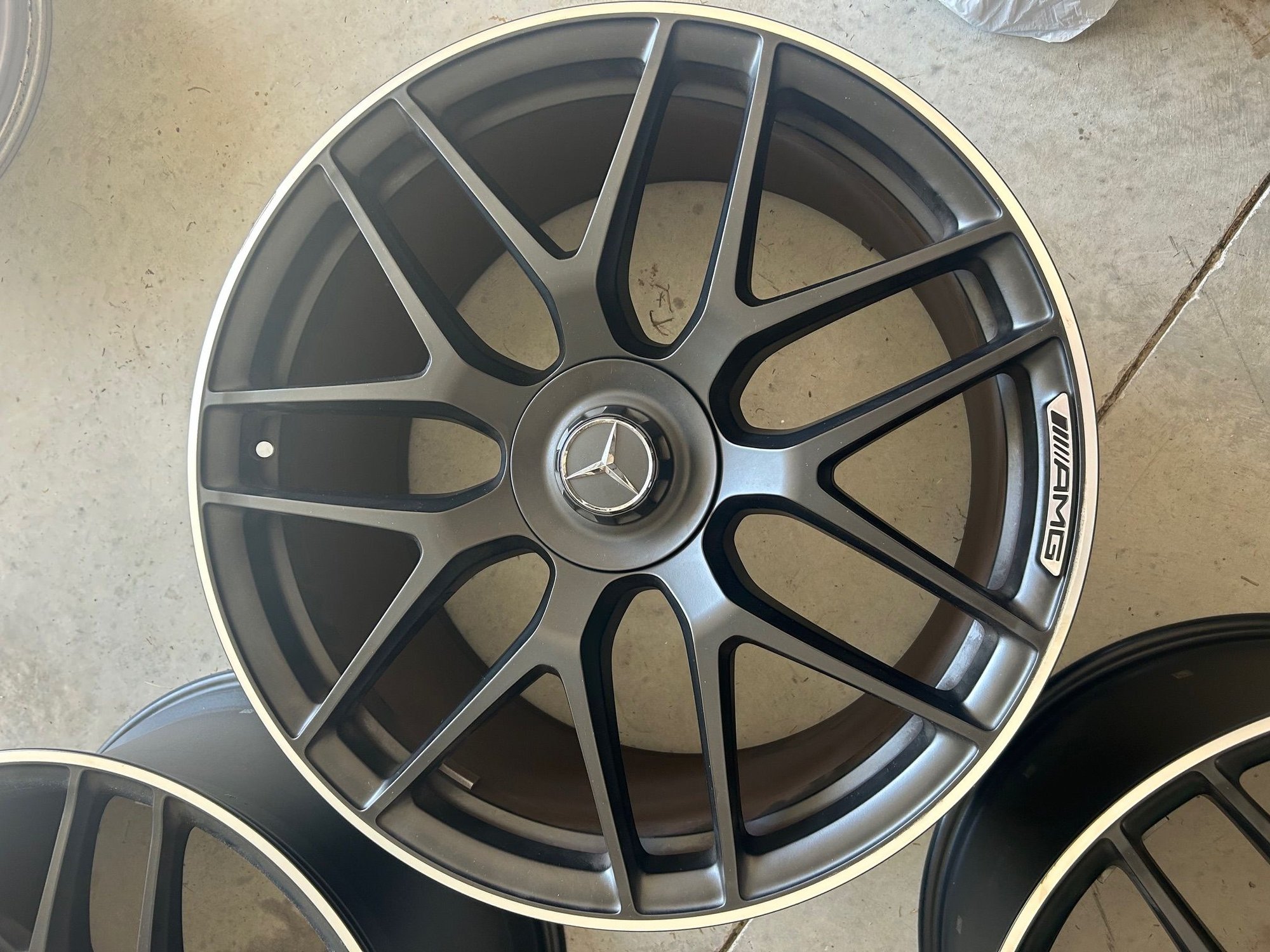 Wheels and Tires/Axles - 2024 GLE53 AMG Staggered 22" Wheels - Used - 0  All Models - Jacksonville, NC 28546, United States